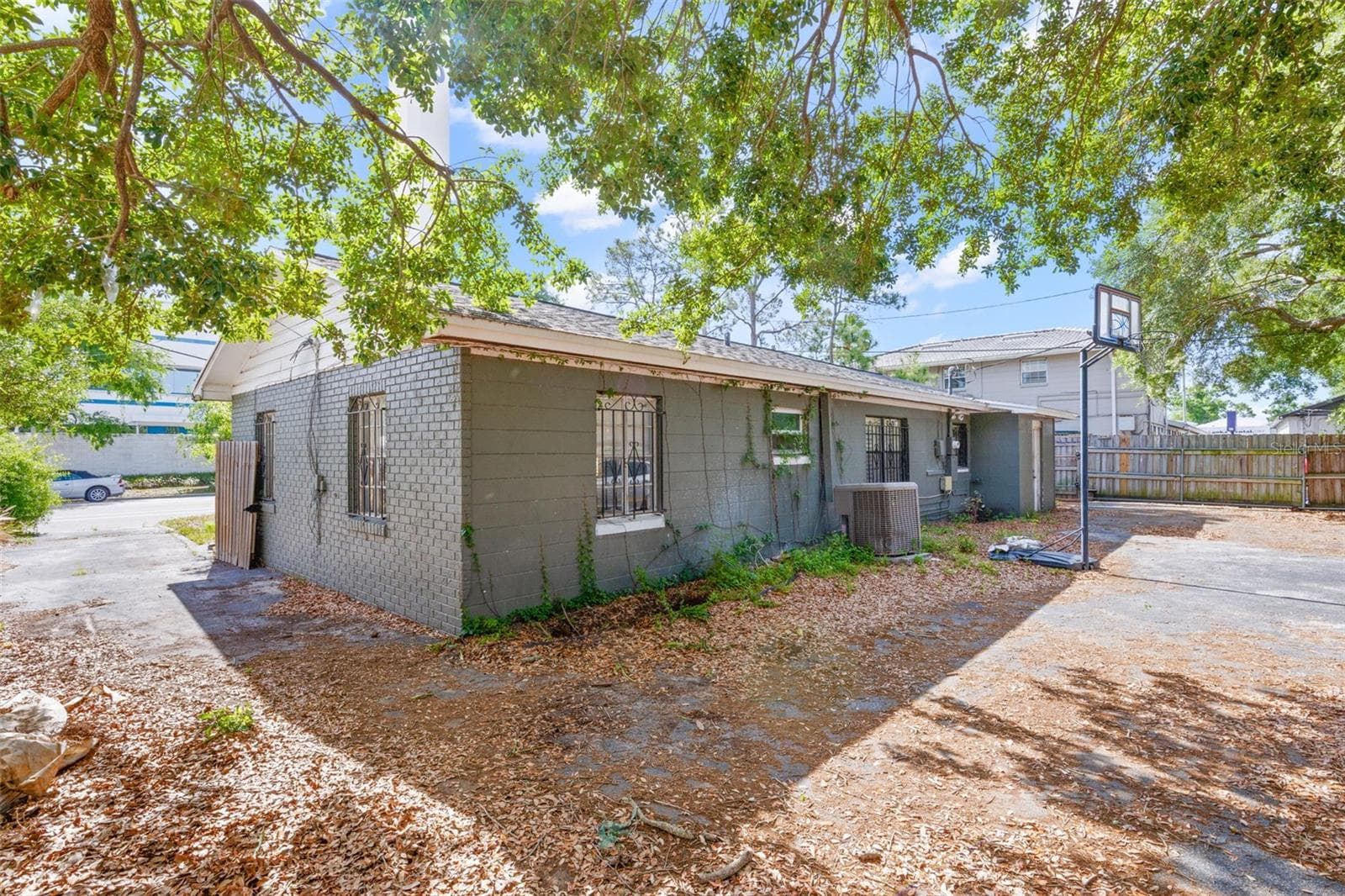 Single Family Residence at 110 N LINCOLN AVE, TAMPA, photo 40 of 60