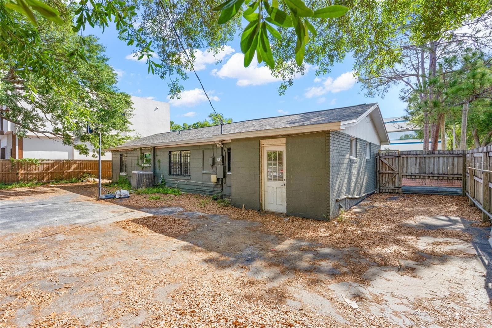 Single Family Residence at 110 N LINCOLN AVE, TAMPA, photo 38 of 60