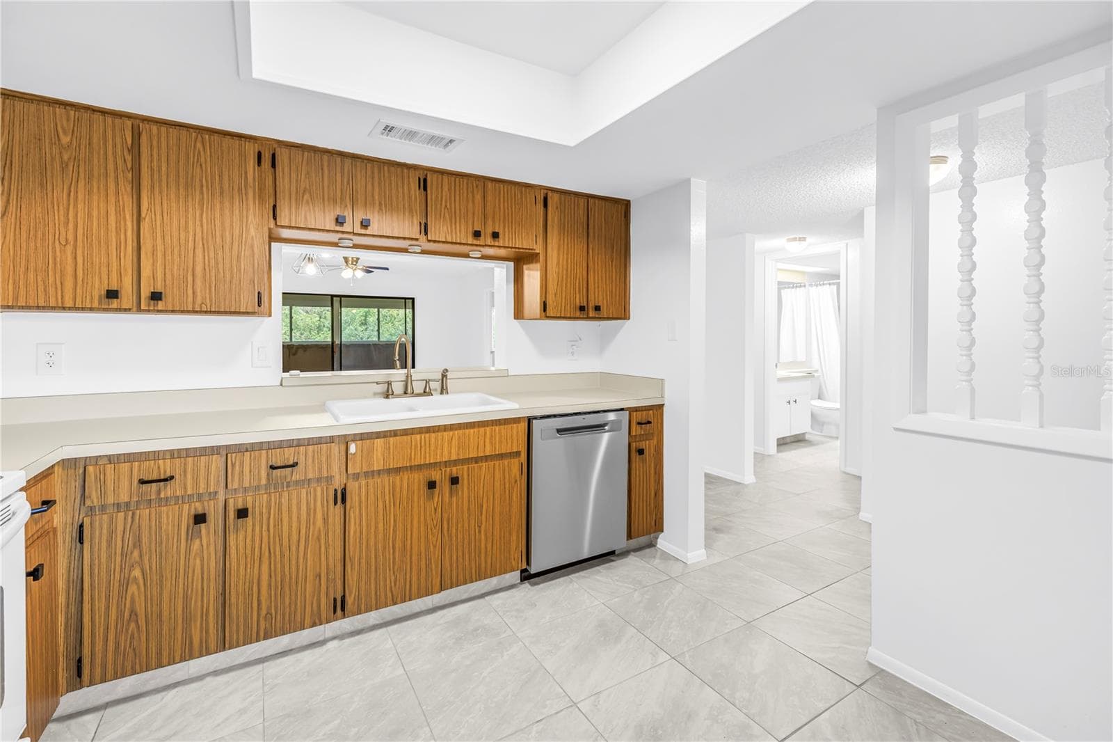 Condominium at 3600 MAGNOLIA RIDGE CIR #1224, PALM HARBOR, photo 6 of 20