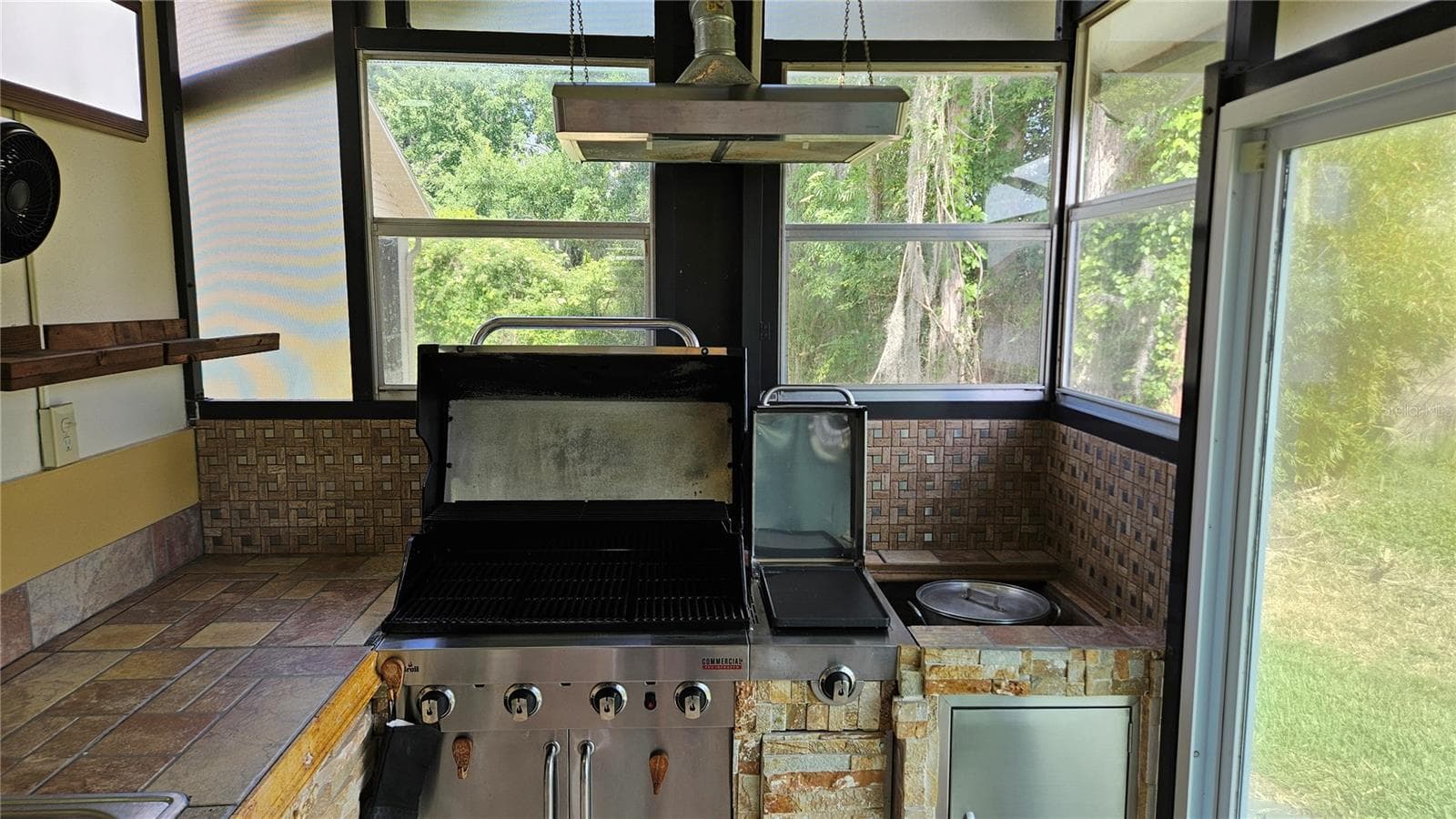 Outdoor Kitchen - 6053 GENTLE BEN CIR, WESLEY CHAPEL