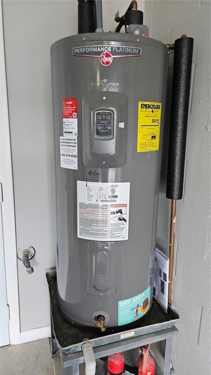 Water Heater - 6053 GENTLE BEN CIR, WESLEY CHAPEL