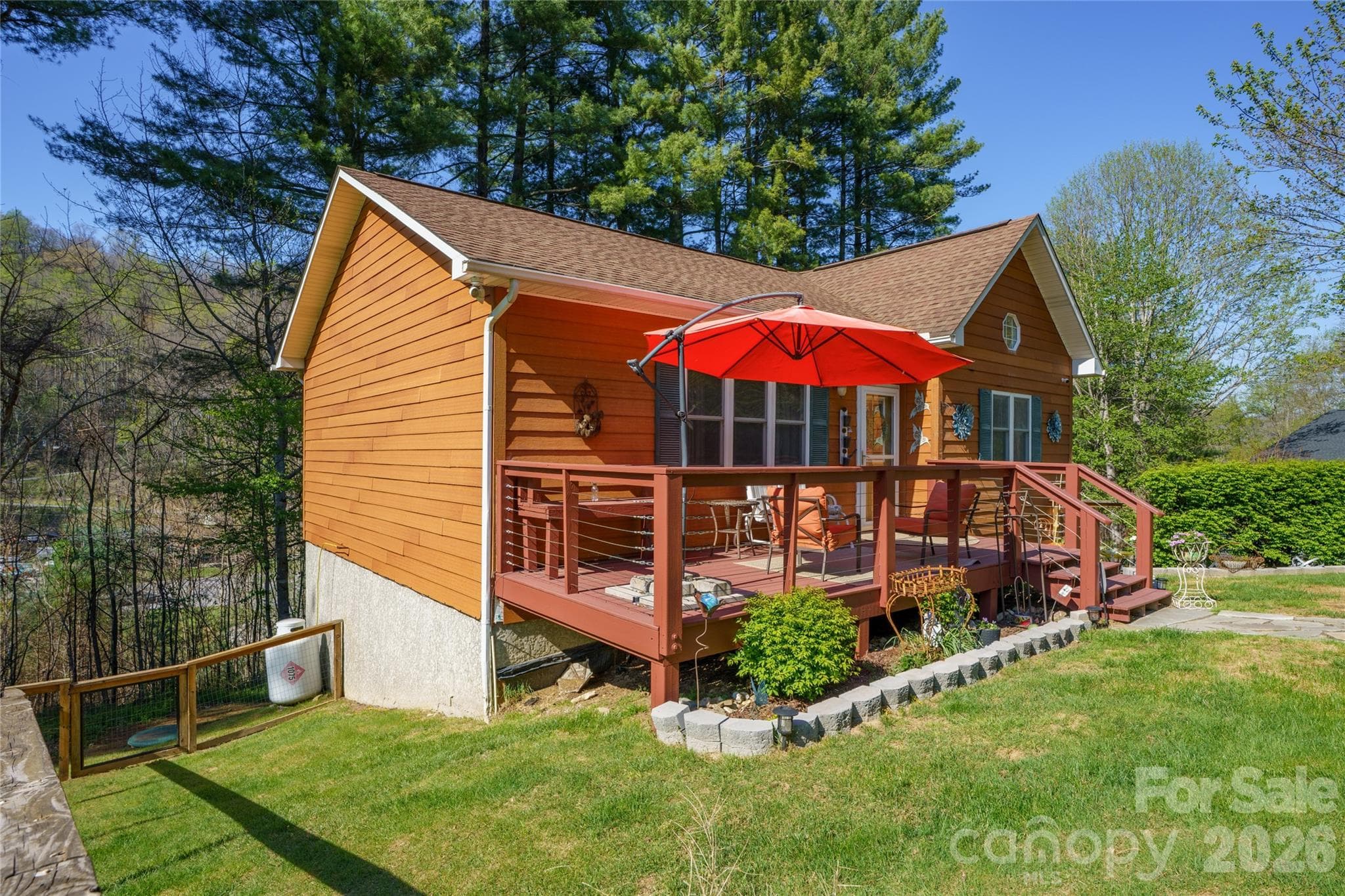 Single Family Residence at 40 Whipoorwill Way, Waynesville, photo 23 of 30