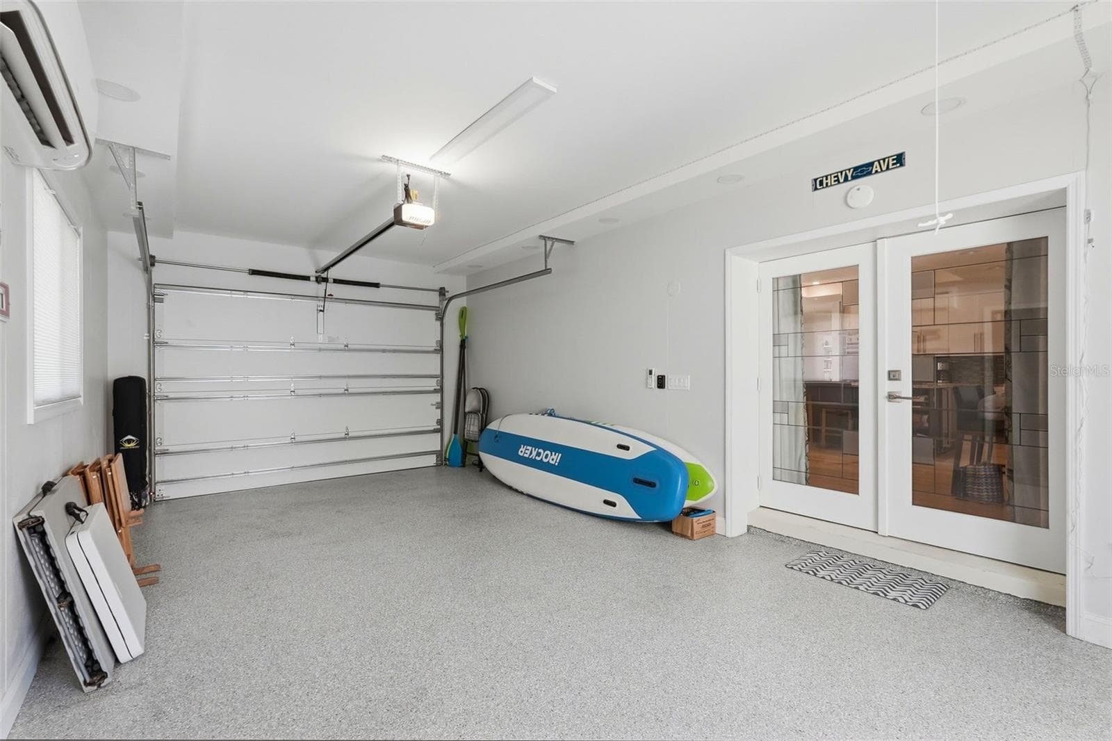 Oversized AC garage! - 125 23RD AVE NE, ST PETERSBURG