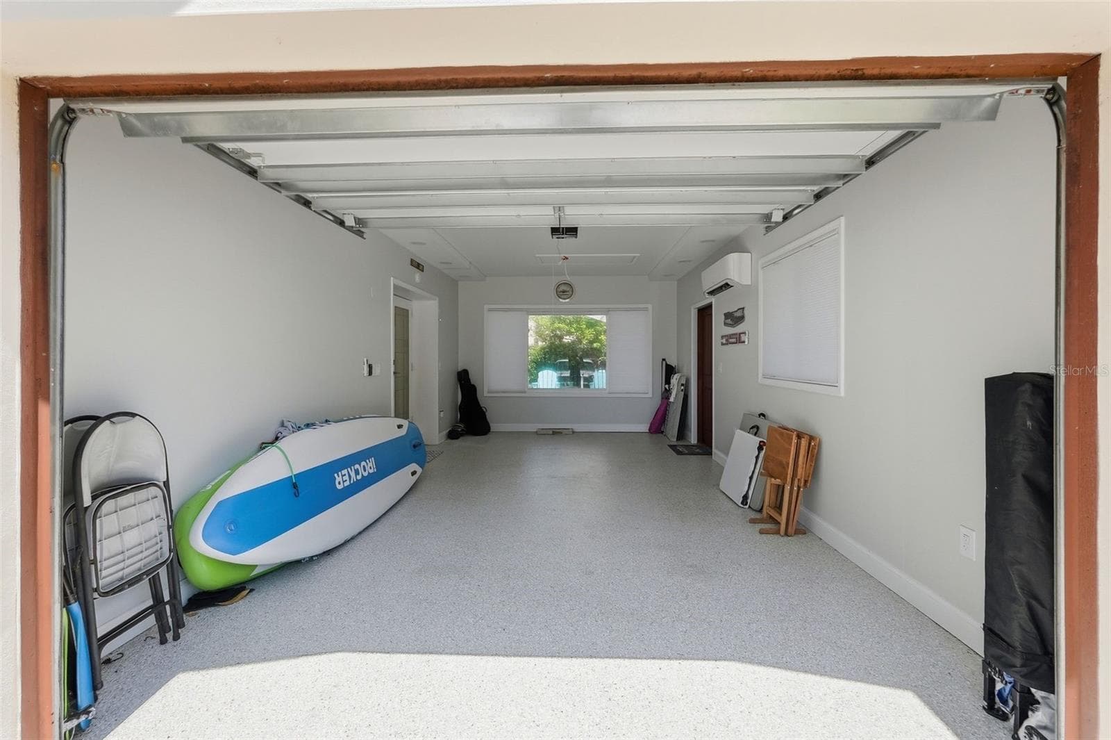 Oversized AC garage! - 125 23RD AVE NE, ST PETERSBURG