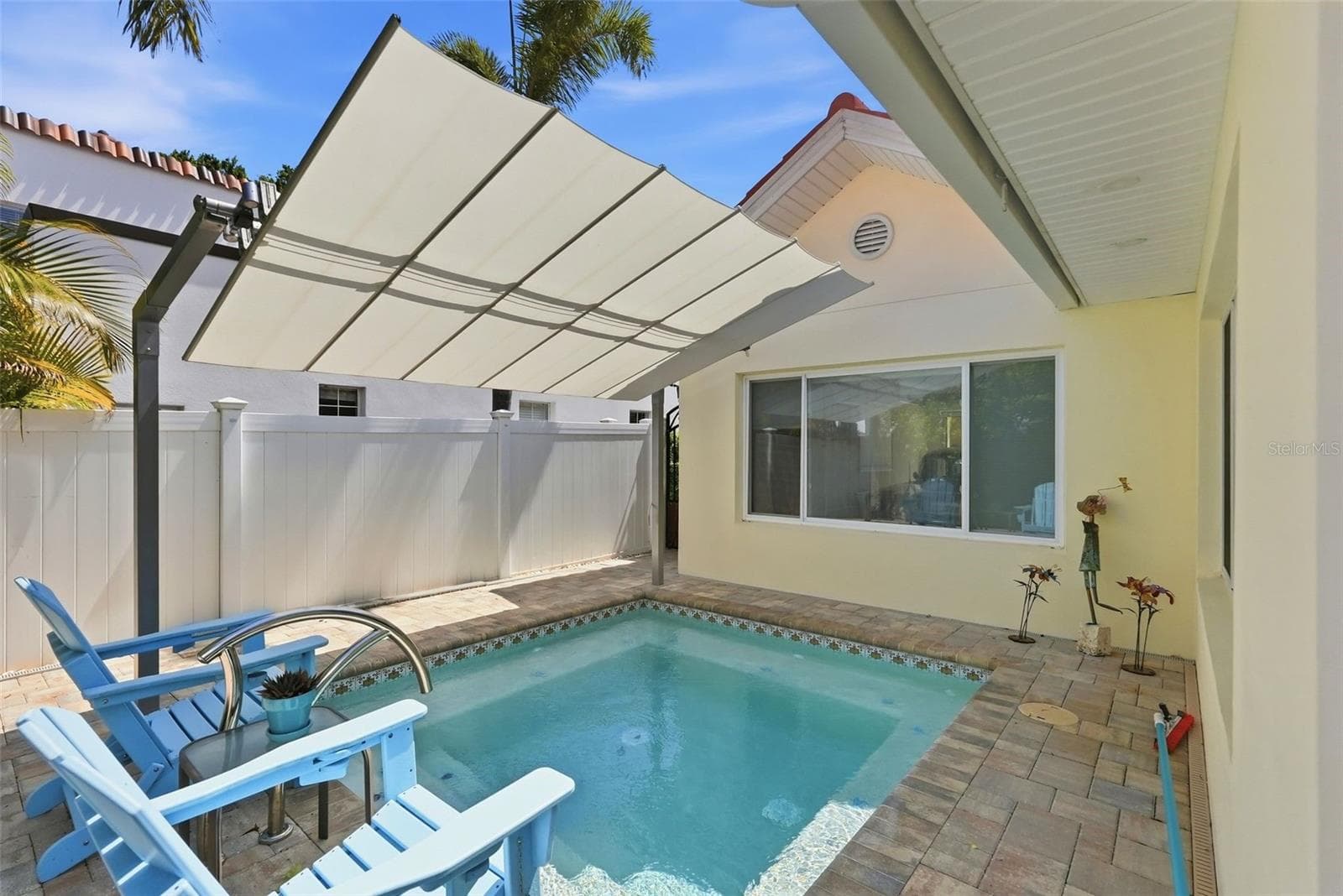 Heated, salt water pool - 125 23RD AVE NE, ST PETERSBURG