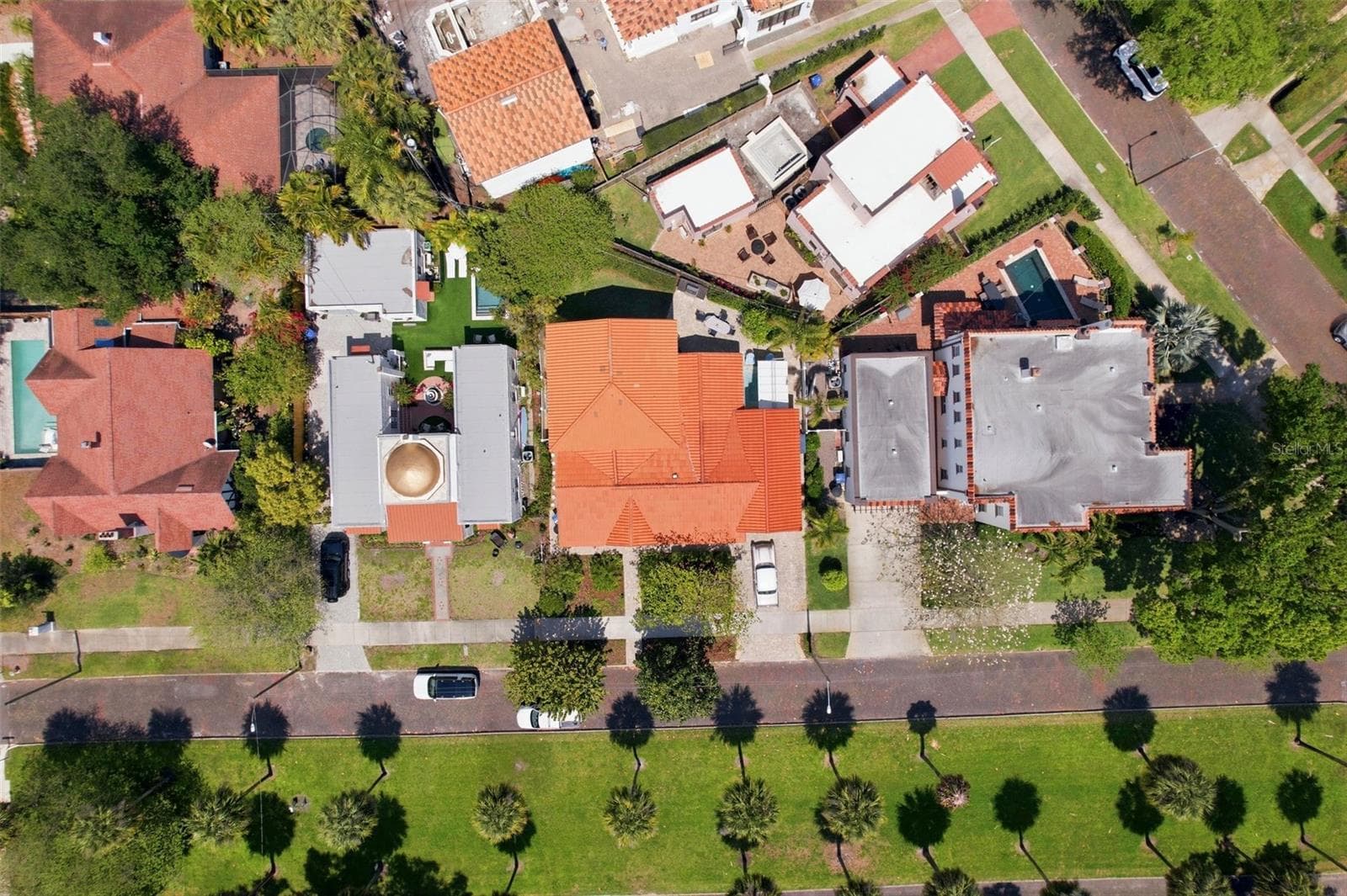 walking distance to Coffee Pot, 2 boat ramps down the street - 125 23RD AVE NE, ST PETERSBURG