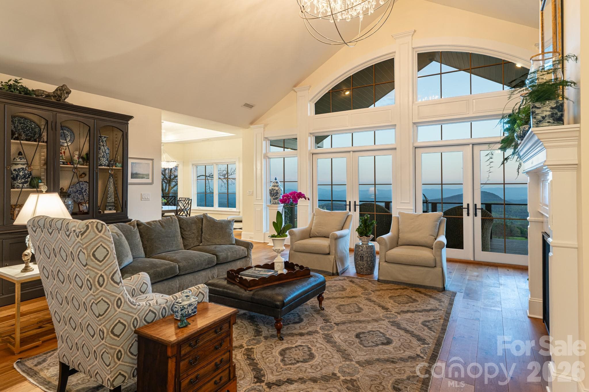 Single Family Residence at 89 N Snow Ridge Drive, Hendersonville, photo 11 of 48