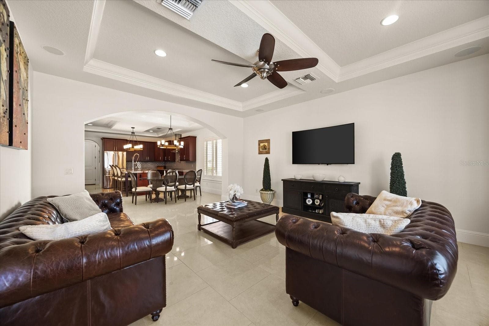 Single Family Residence at 12411 MONTALCINO CIR, WINDERMERE, photo 14 of 65