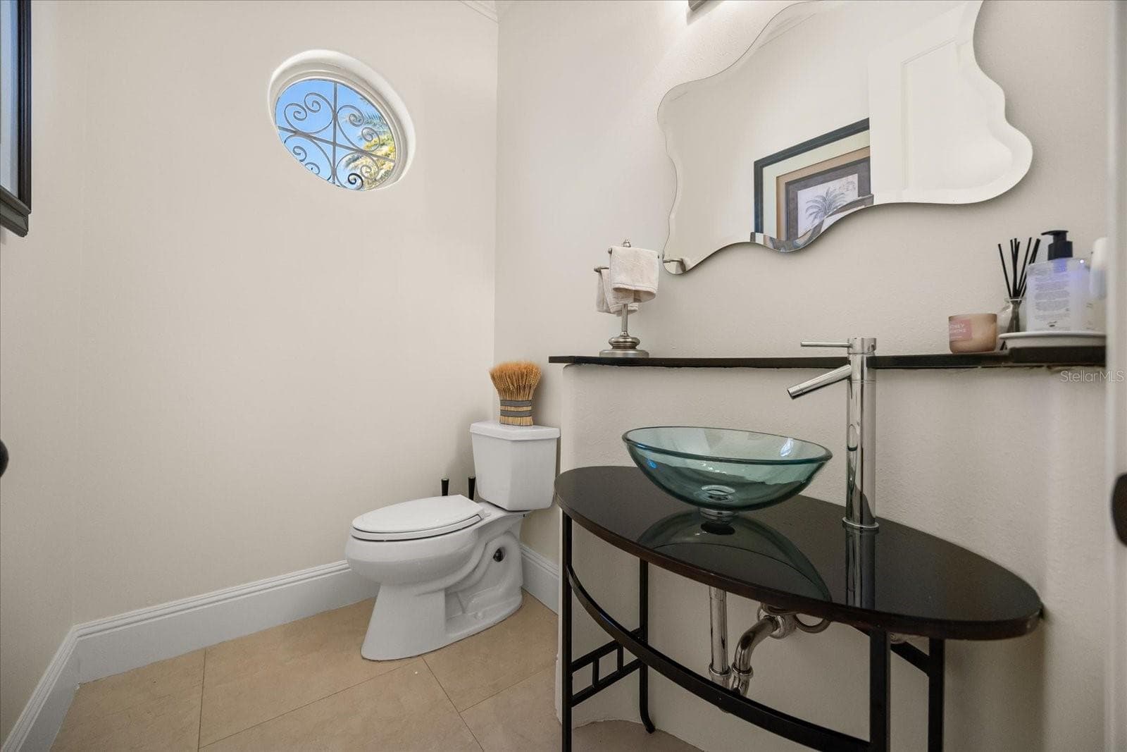 Single Family Residence at 12411 MONTALCINO CIR, WINDERMERE, photo 16 of 65