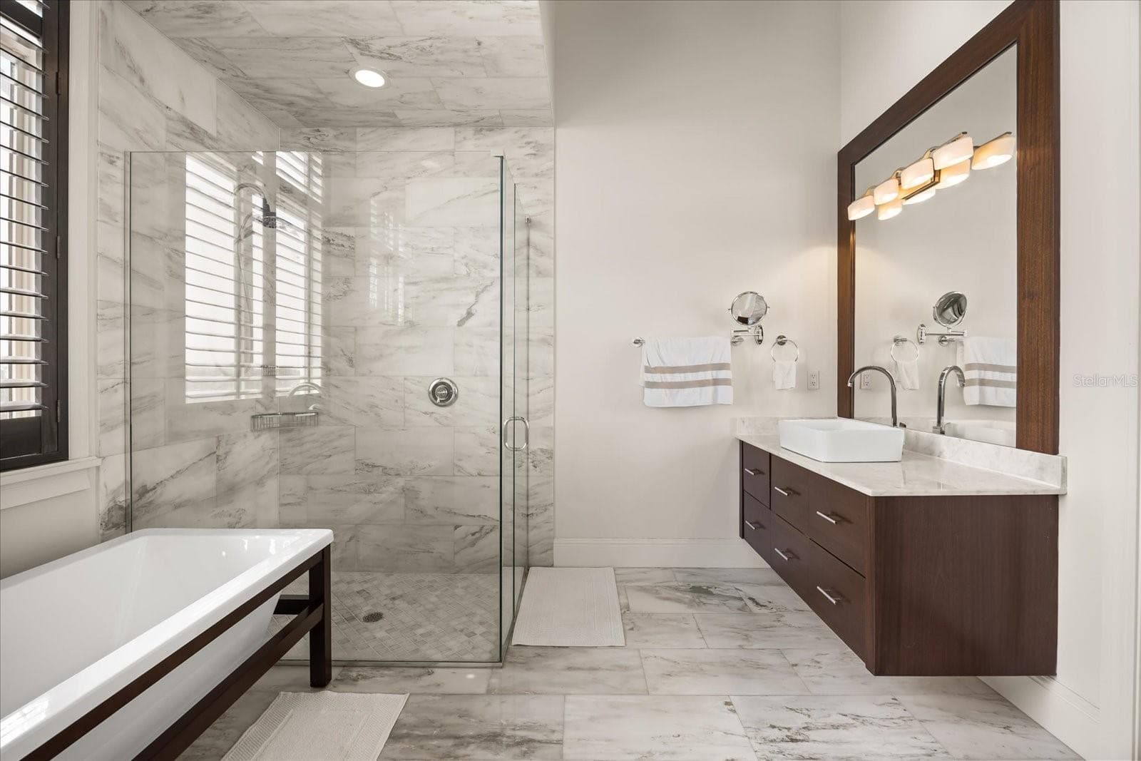 Single Family Residence at 12411 MONTALCINO CIR, WINDERMERE, photo 21 of 65