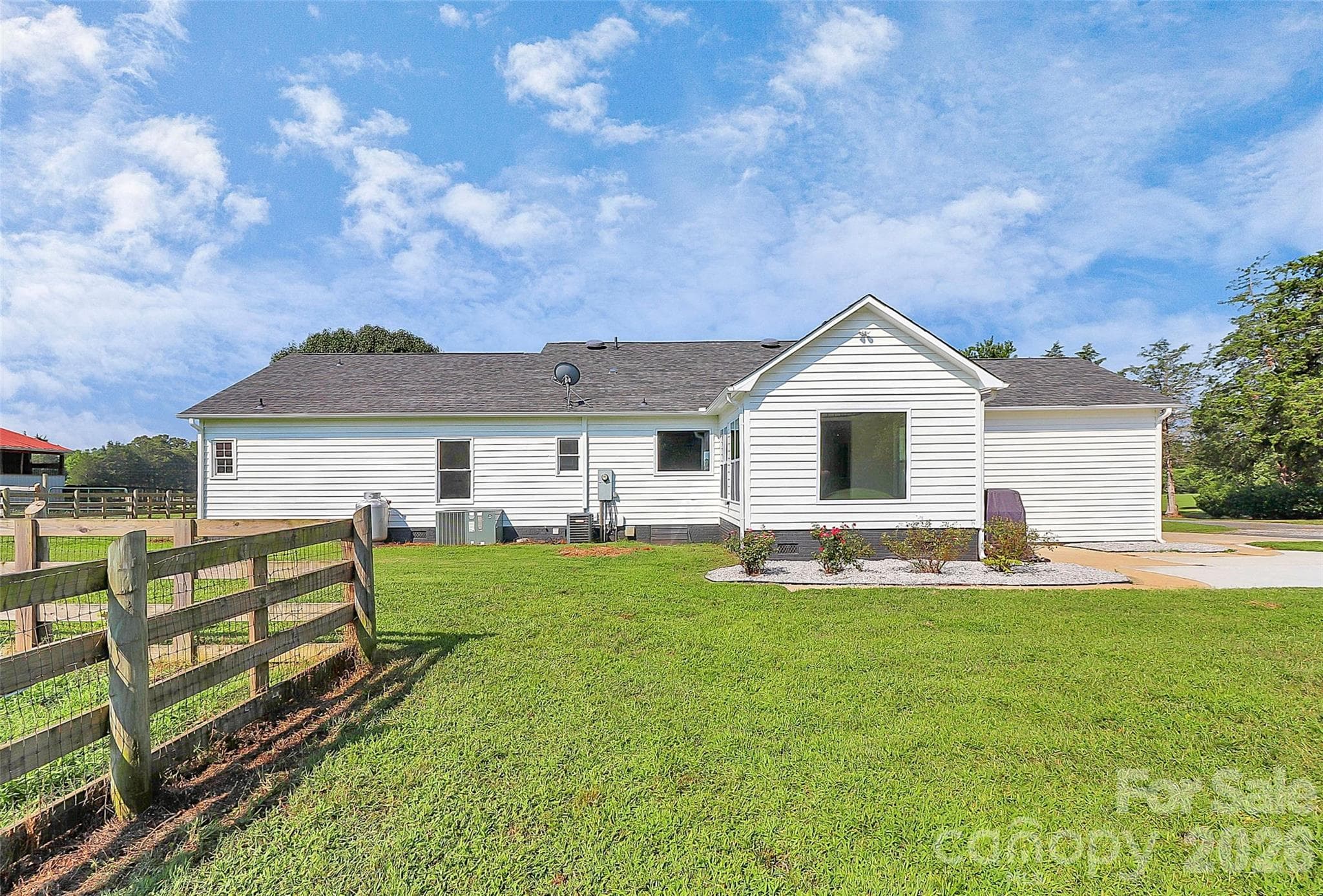 Single Family Residence at 5008 Steele Village Road, Rock Hill, photo 41 of 48
