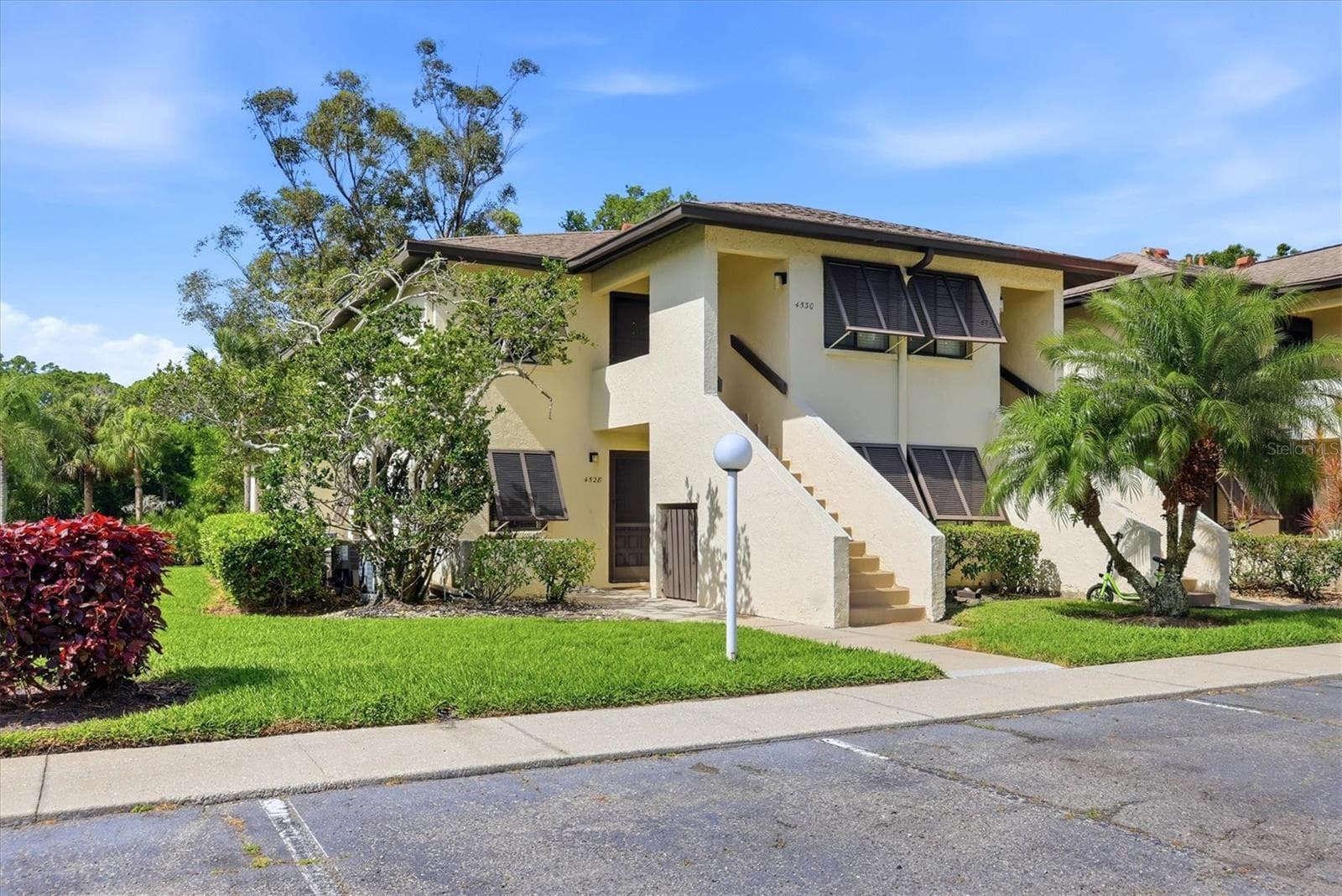 Condominium at 4528 LONGWATER #35, SARASOTA, photo 2 of 26