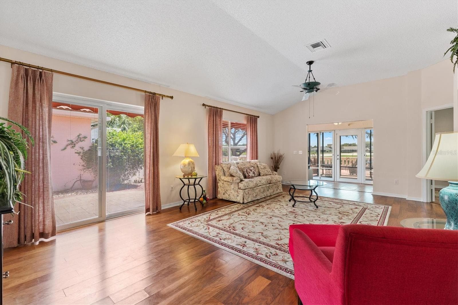 Living Room/Great Room - 1314 SANTA ROSA CT, LADY LAKE