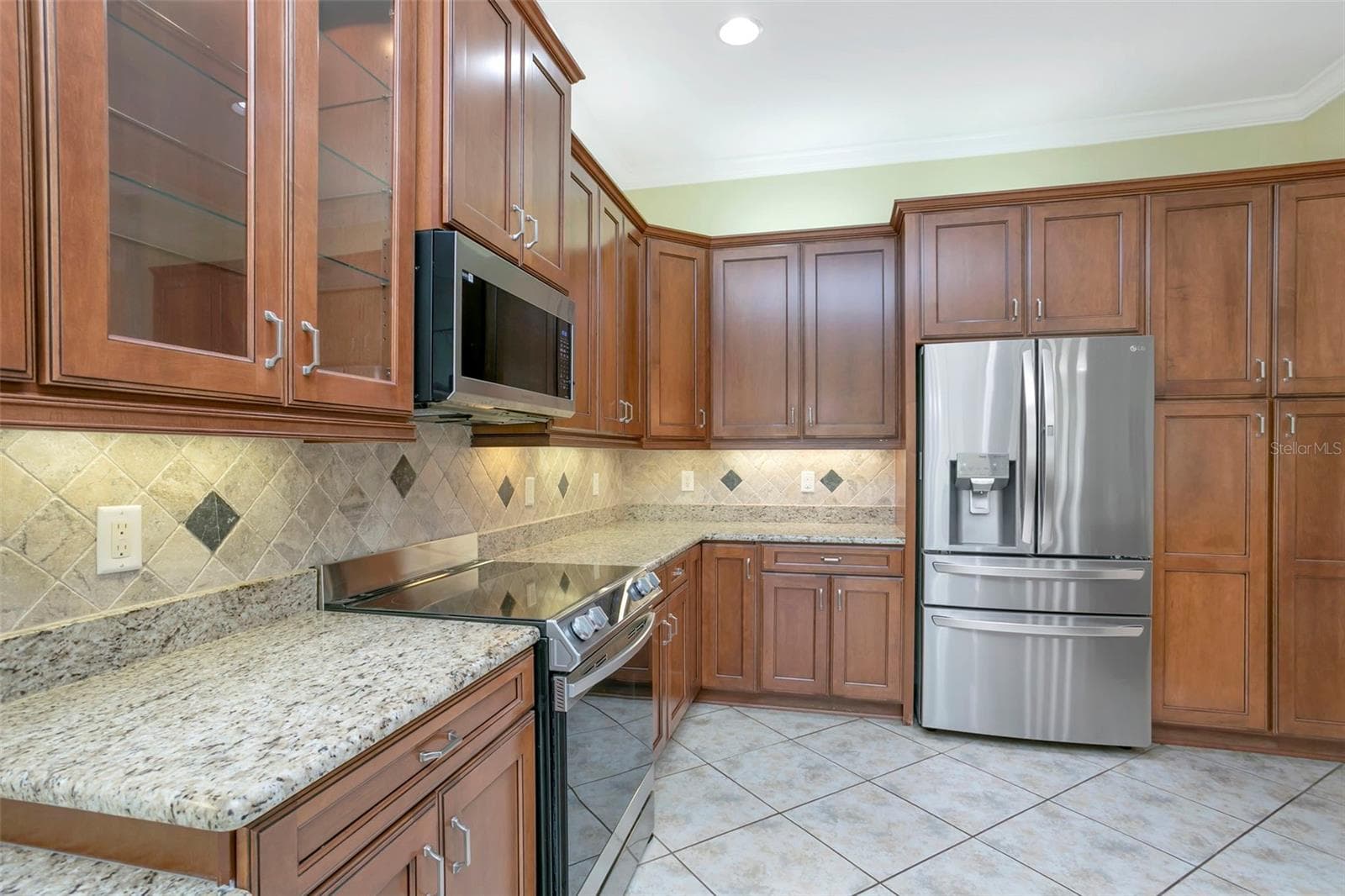 Single Family Residence at 16022 GOLDEN LAKES DR, WIMAUMA, photo 6 of 50