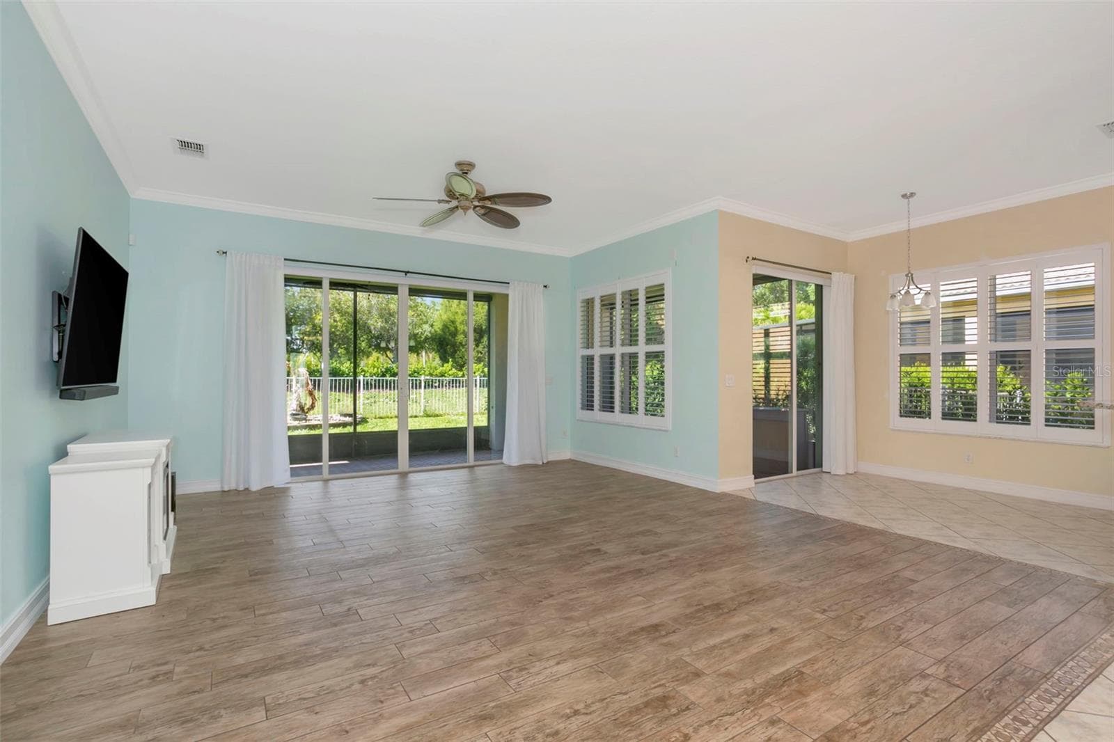 Single Family Residence at 16022 GOLDEN LAKES DR, WIMAUMA, photo 16 of 50