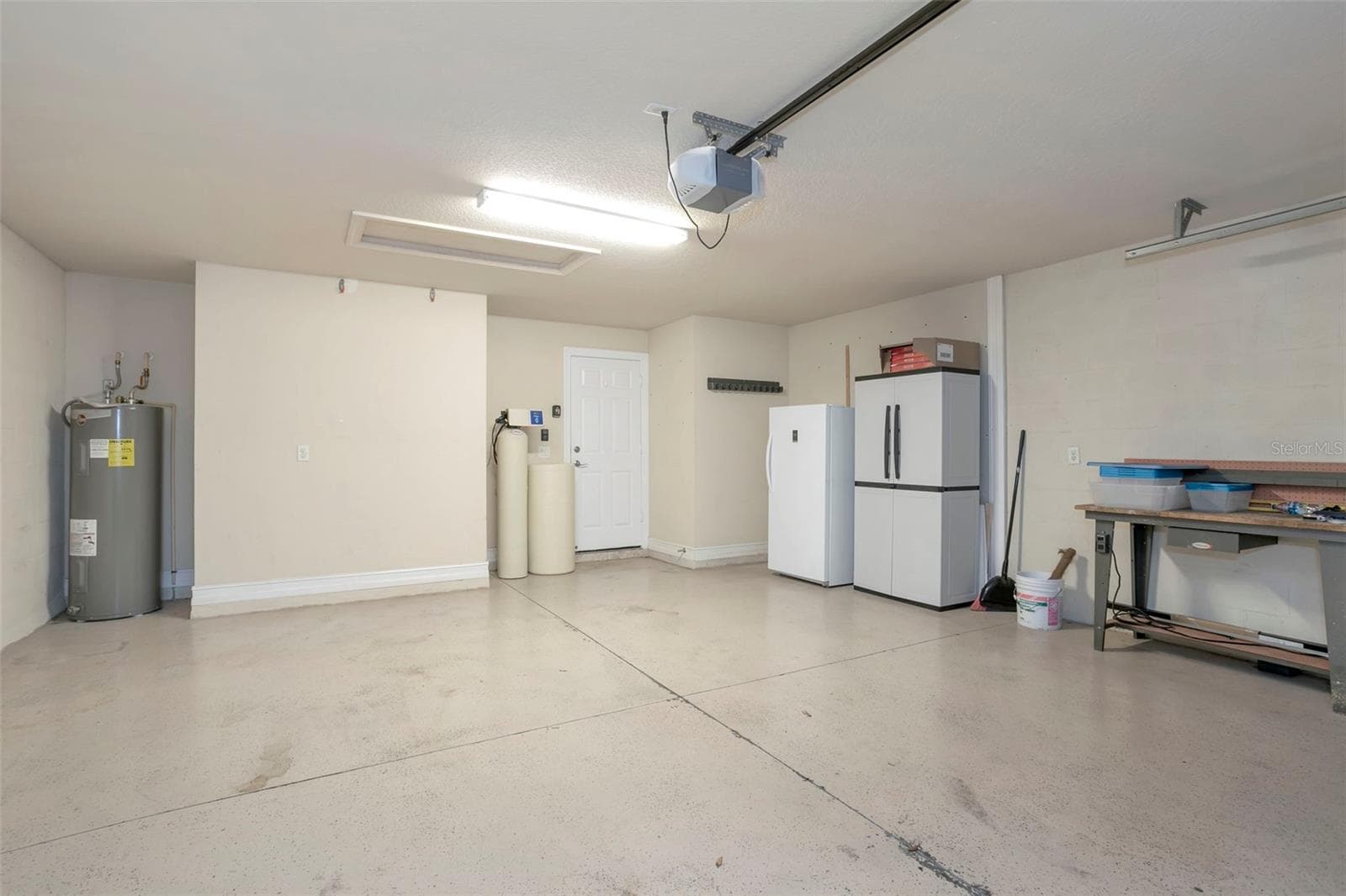 2-Car Garage - 16022 GOLDEN LAKES DR, WIMAUMA