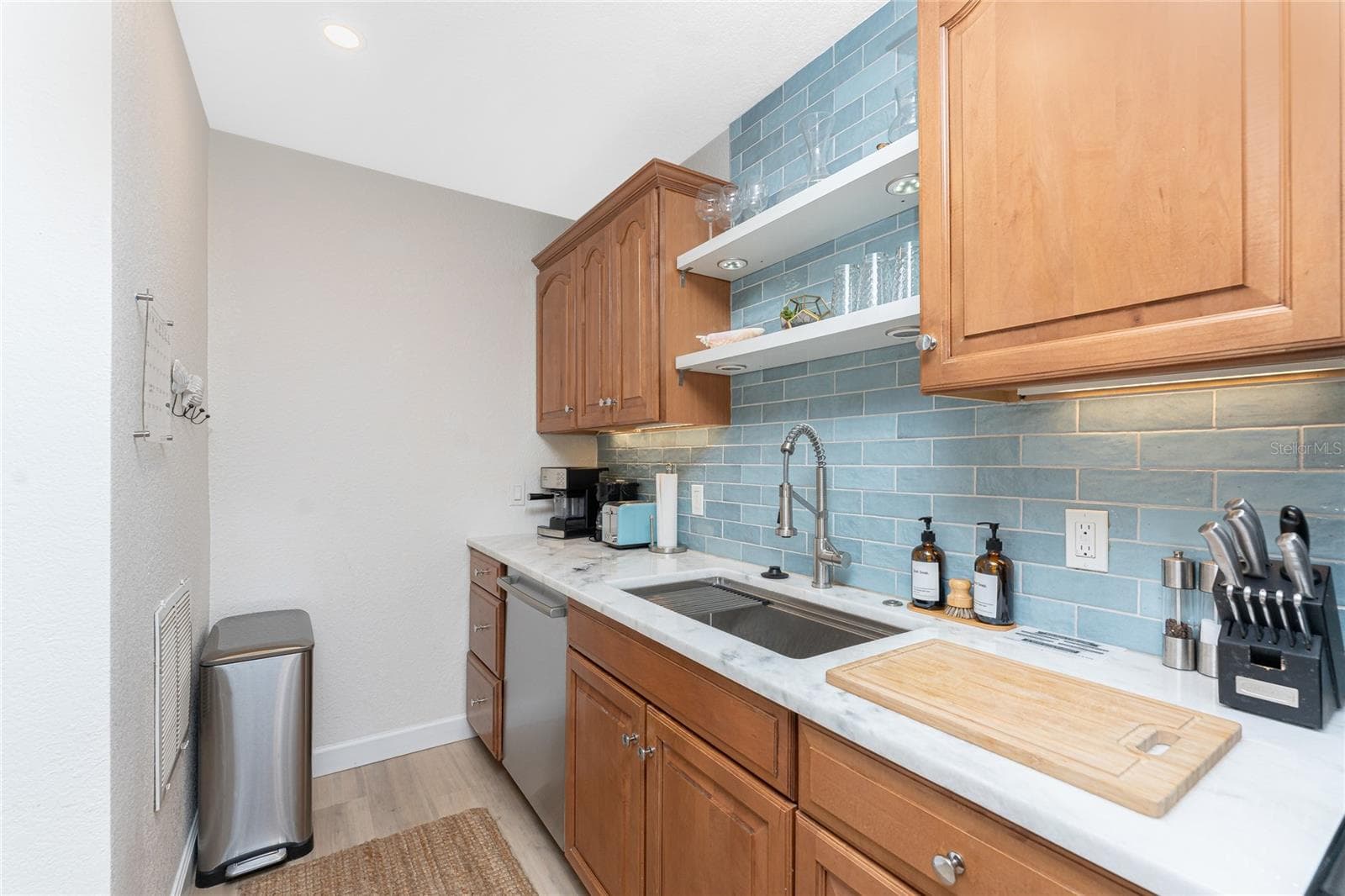 Condominium at 1500 PARK BEACH CIR #3D, PUNTA GORDA, photo 6 of 60