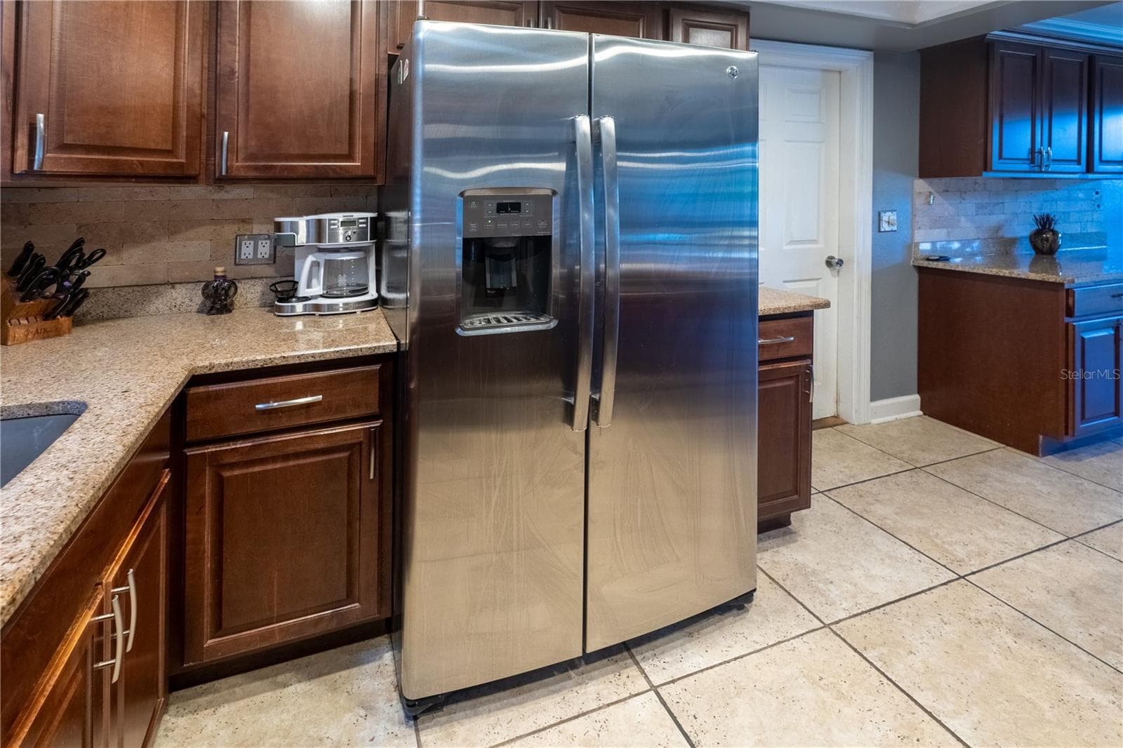 Single Family Residence at 33 SOUTHWIND DR, BELLEAIR BLUFFS, photo 13 of 50