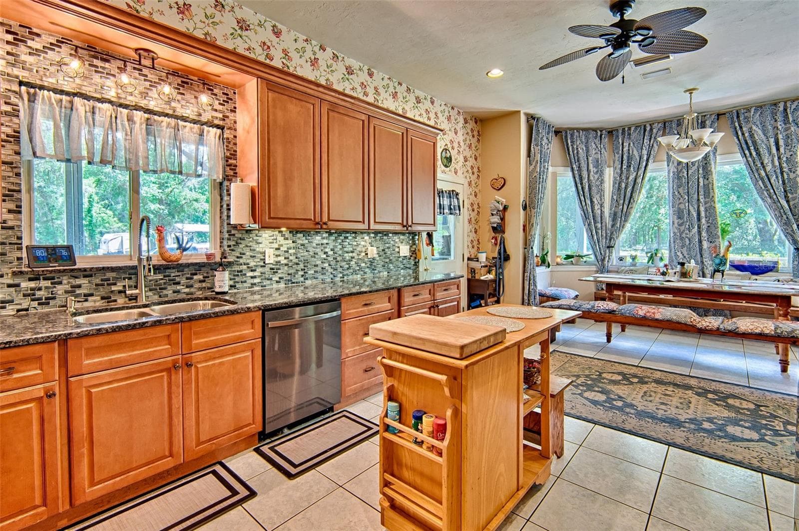 Single Family Residence at 15522 SW 75TH ST, ARCHER, photo 5 of 54