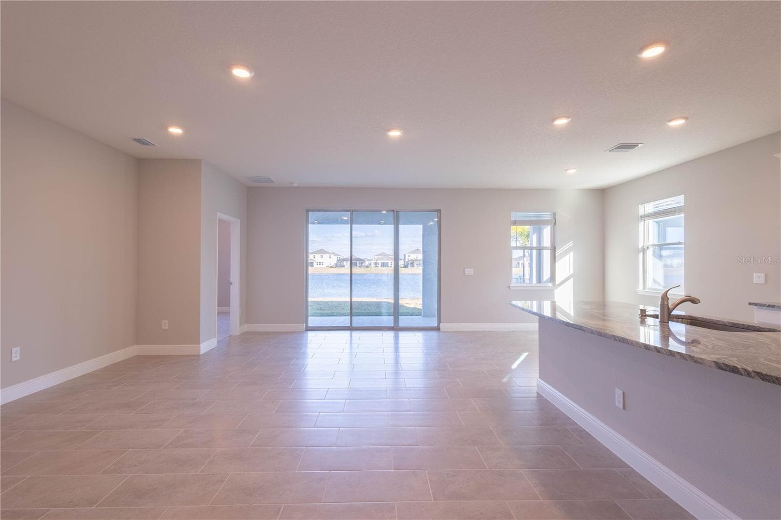 Single Family Residence at 345 MANGROVE MANOR DR, APOLLO BEACH, photo 5 of 33