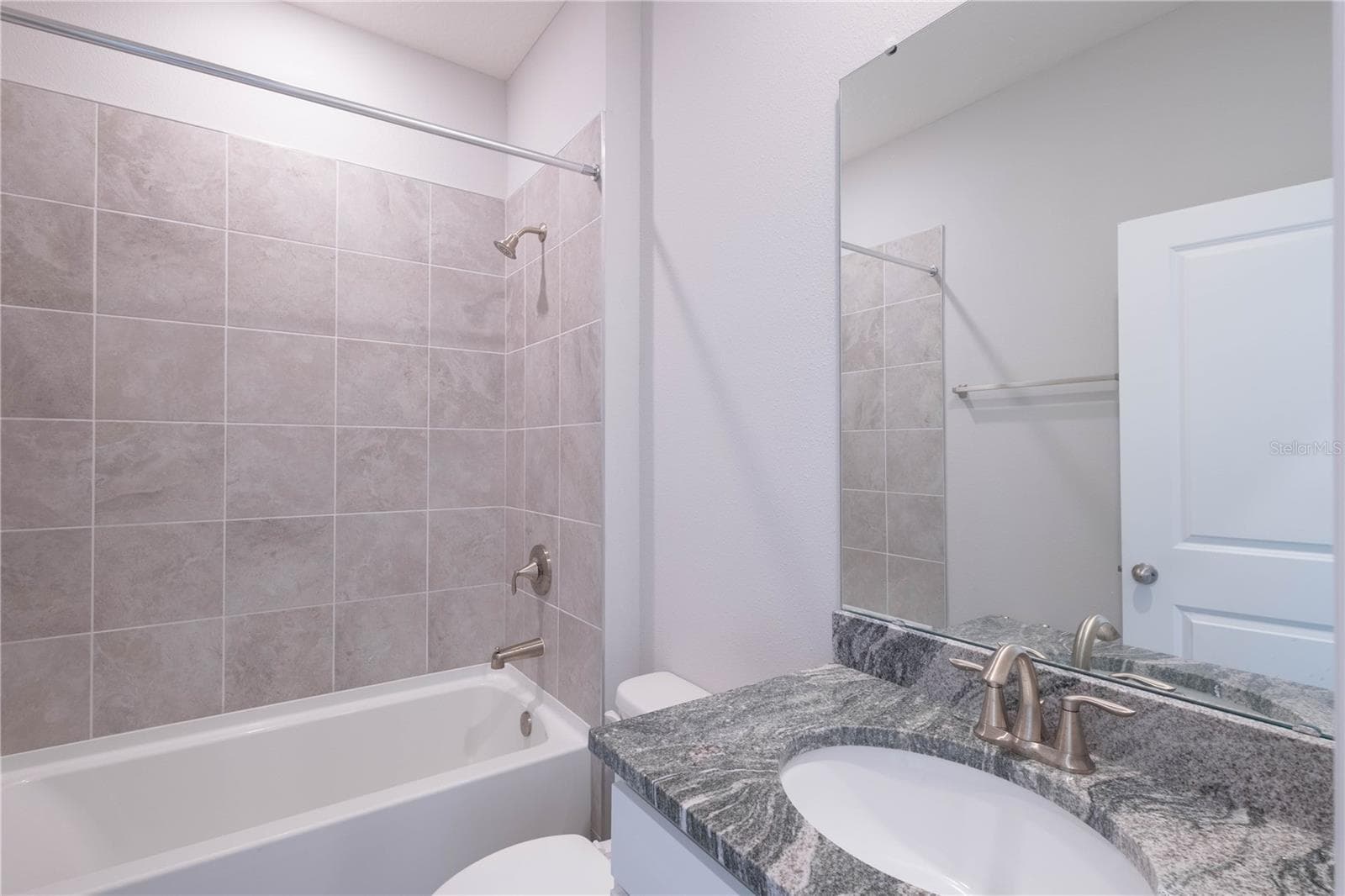 Single Family Residence at 345 MANGROVE MANOR DR, APOLLO BEACH, photo 8 of 33