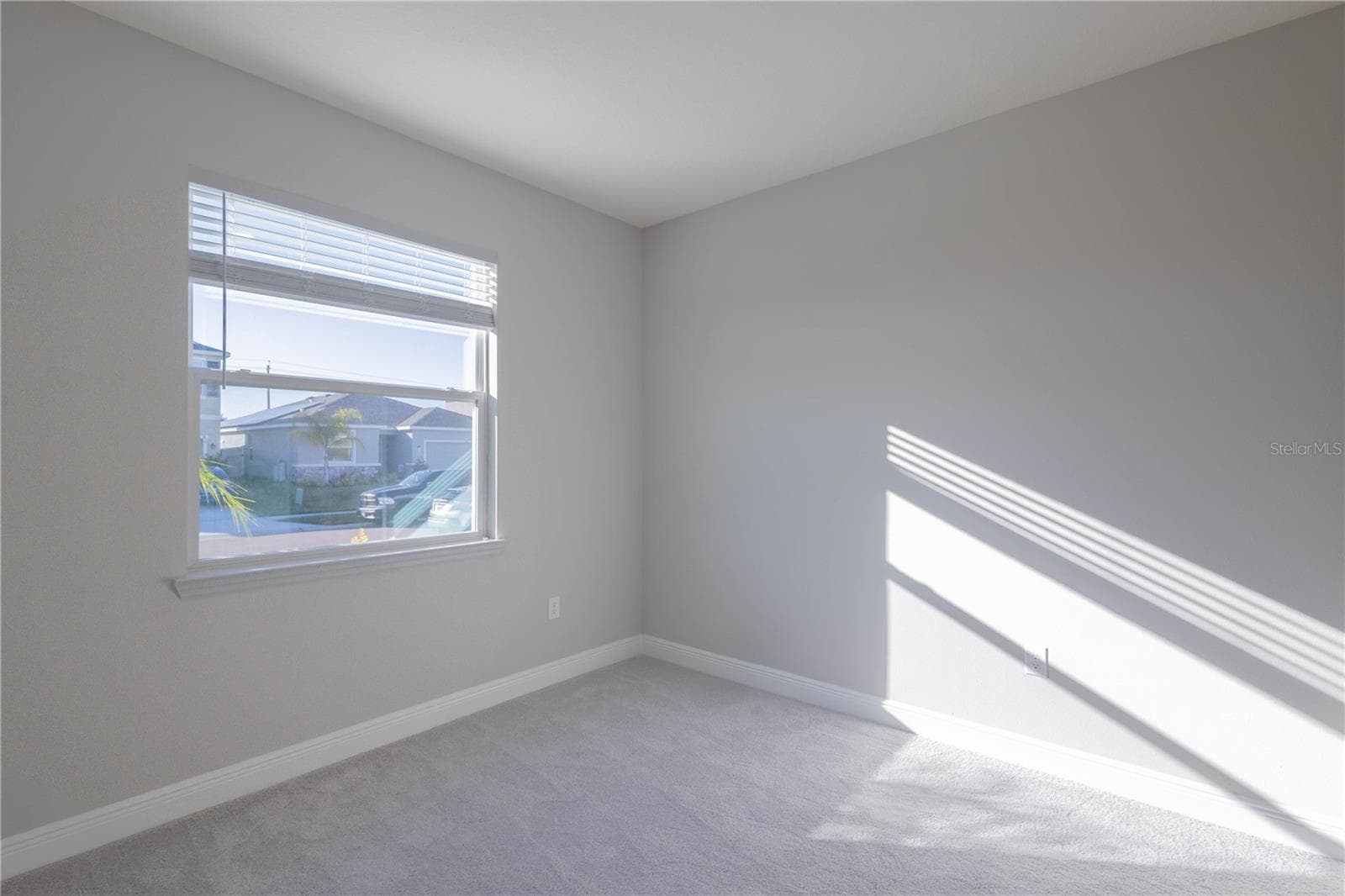 Single Family Residence at 345 MANGROVE MANOR DR, APOLLO BEACH, photo 10 of 33