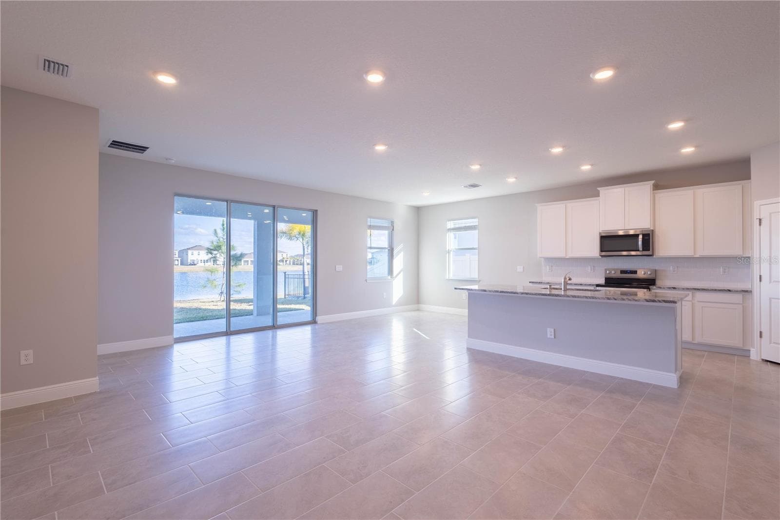 Single Family Residence at 345 MANGROVE MANOR DR, APOLLO BEACH, photo 18 of 33