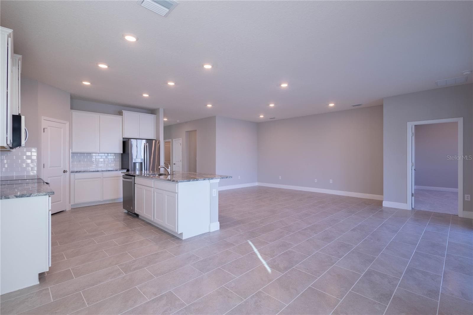 Single Family Residence at 345 MANGROVE MANOR DR, APOLLO BEACH, photo 20 of 33