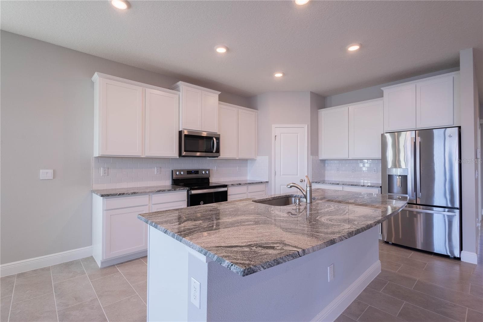 Single Family Residence at 345 MANGROVE MANOR DR, APOLLO BEACH, photo 22 of 33