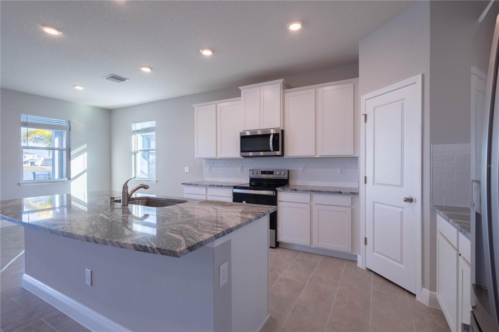 Single Family Residence at 345 MANGROVE MANOR DR, APOLLO BEACH, photo 23 of 33