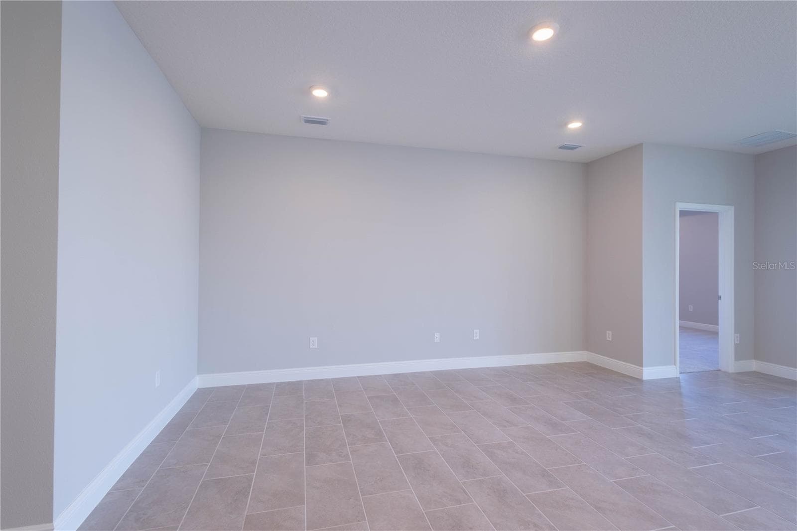 Single Family Residence at 345 MANGROVE MANOR DR, APOLLO BEACH, photo 24 of 33