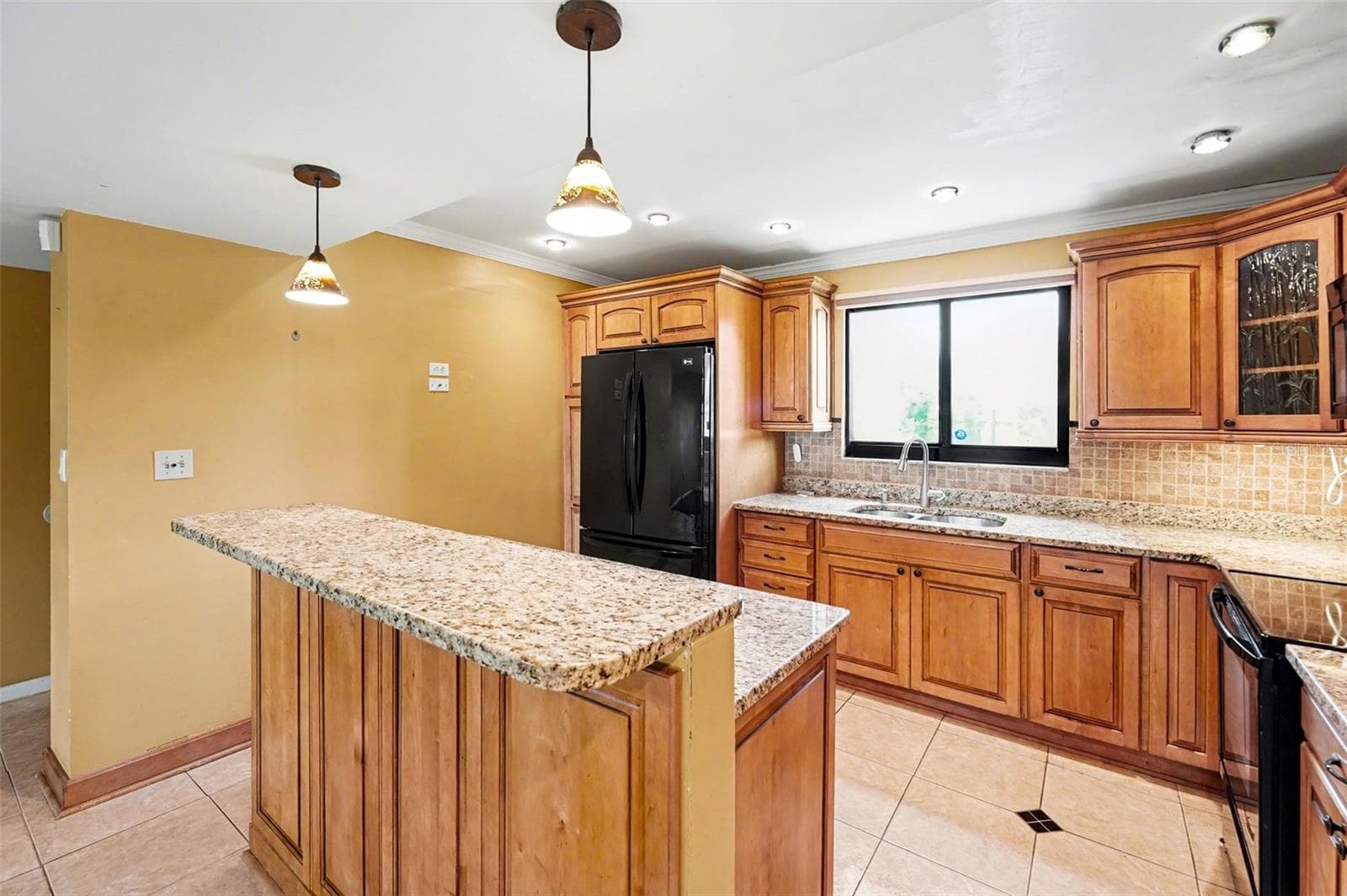 KItchen - 10755 VILLAGE CLUB CIR N #101, ST PETERSBURG