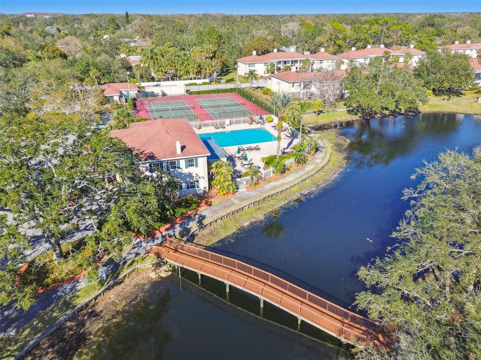 Condominium at 10314 CARROLLWOOD CT #56, TAMPA, photo 39 of 53