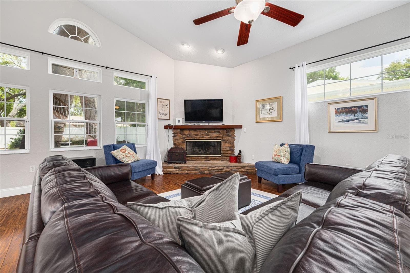 Great room - 901 VIRGINIA AVE, TARPON SPRINGS
