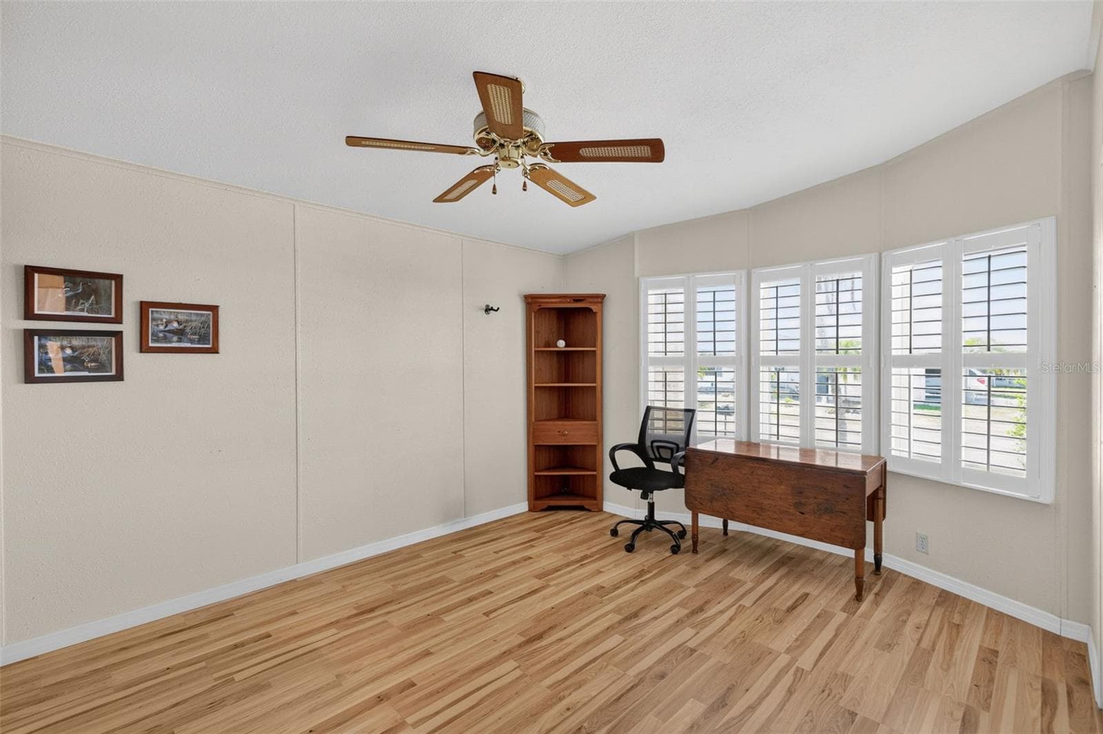 Manufactured Home at 209 VISTORIA DR, NORTH PORT, photo 25 of 37