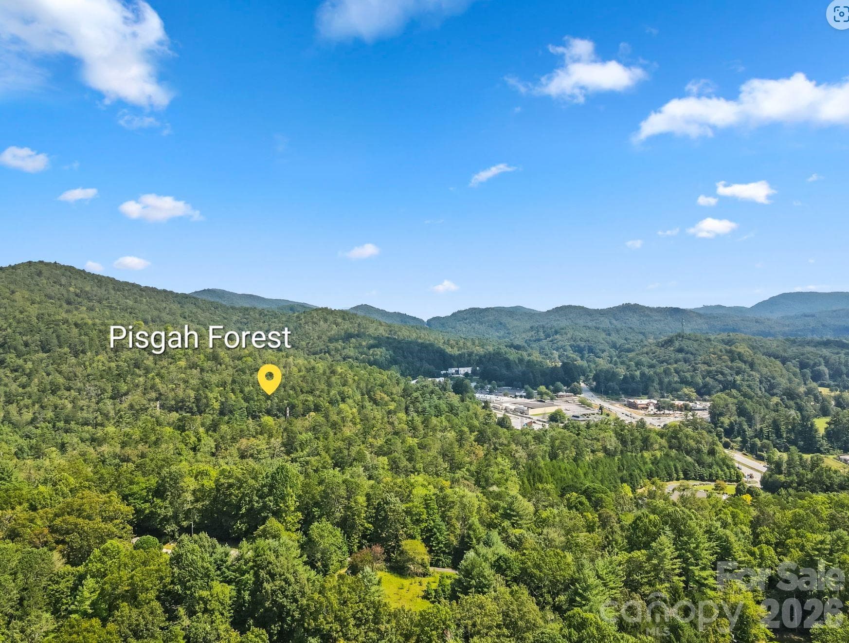 Aerial showing how close you are to the entrance of Pisgah National Forest. From the home to the entrance to forest less than a mile. - Brevard