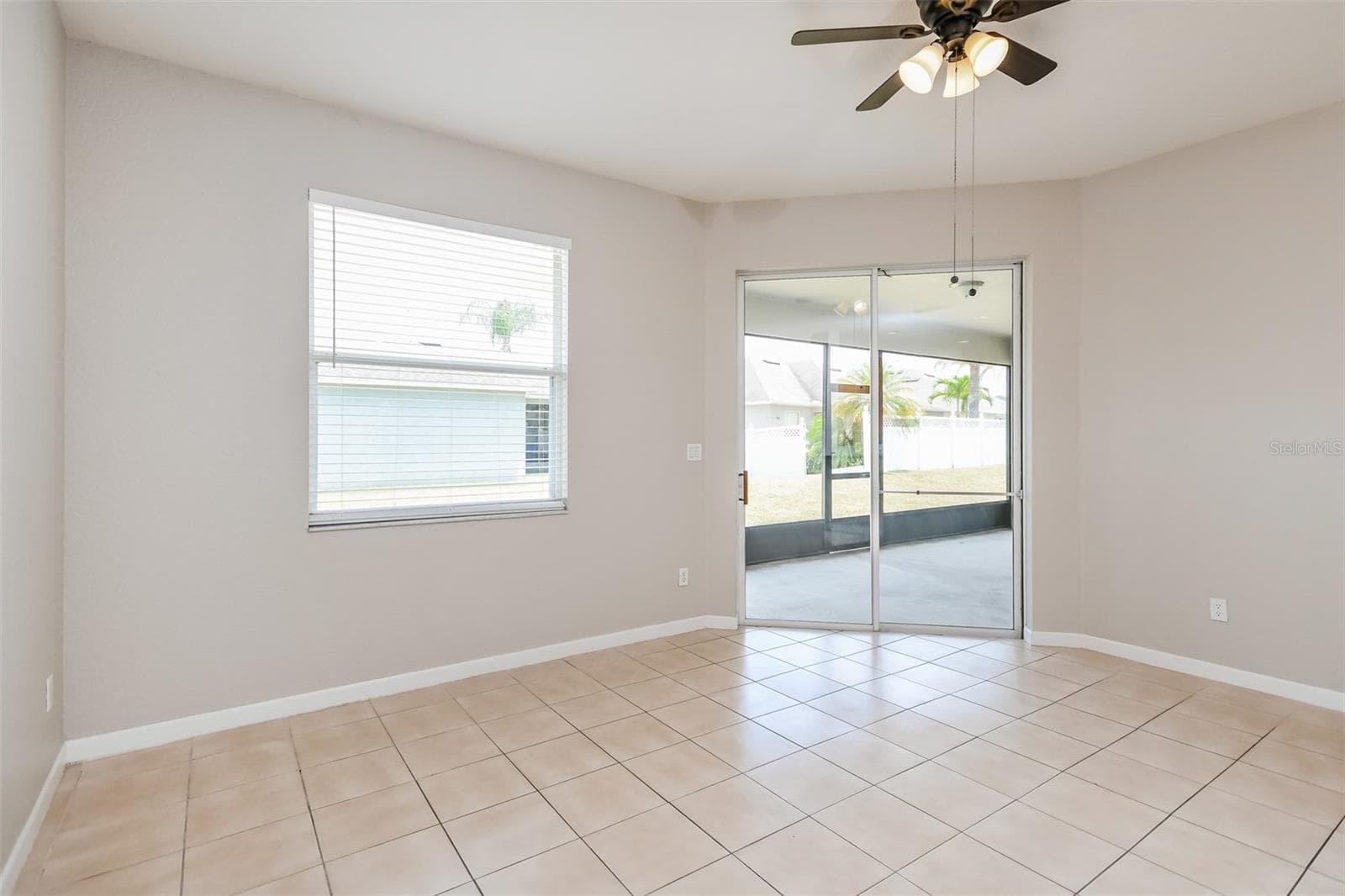 Single Family Residence at 2925 WILLOW CREEK LN, KISSIMMEE, photo 5 of 15