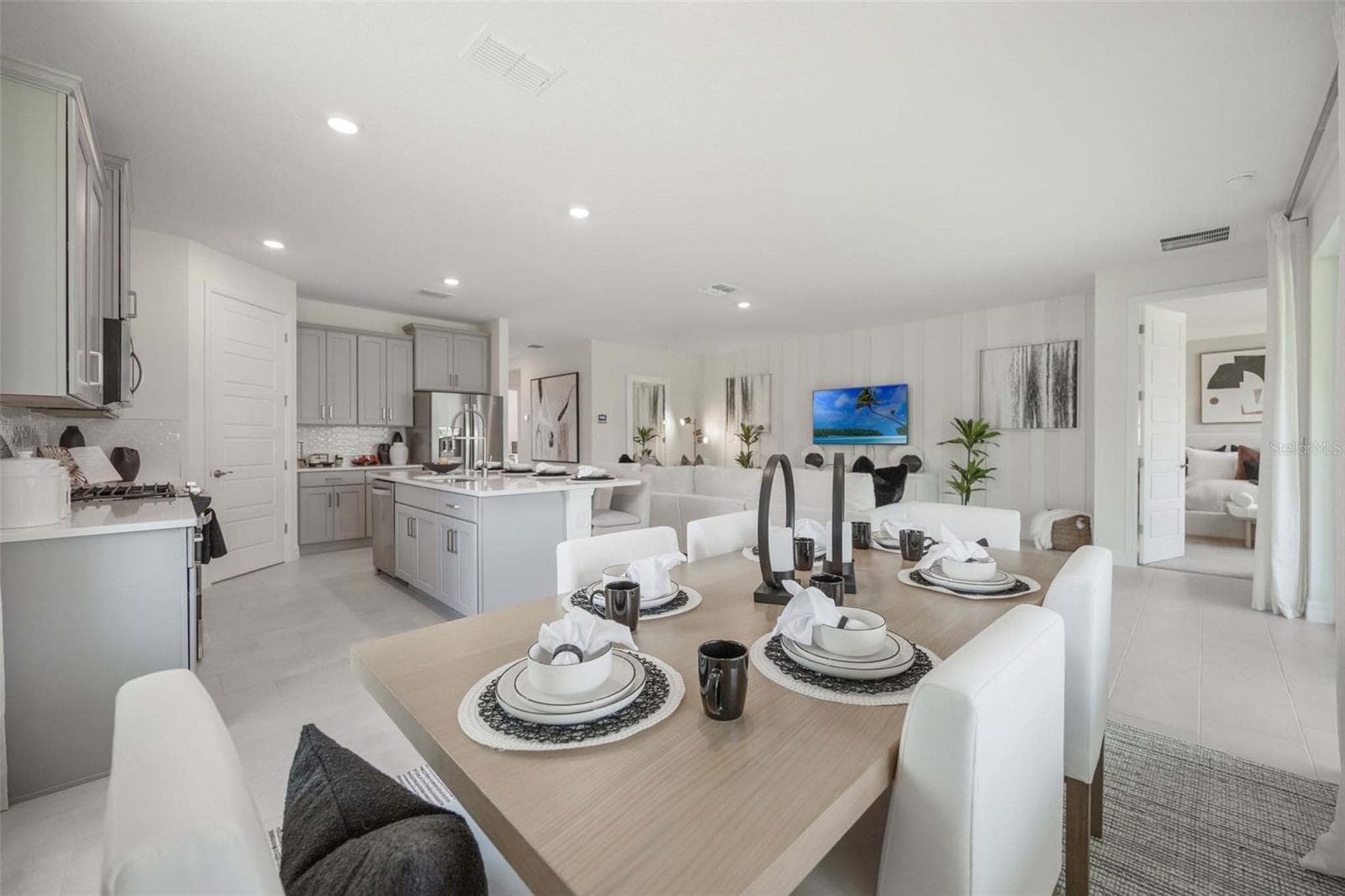 Single Family Residence at 3952 KENNEBUNK LOOP, MOUNT DORA, photo 25 of 63