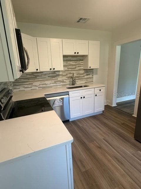 Single Family Residence at 408 N MARTIN LUTHER KING JR AVE, CLEARWATER, photo 8 of 25