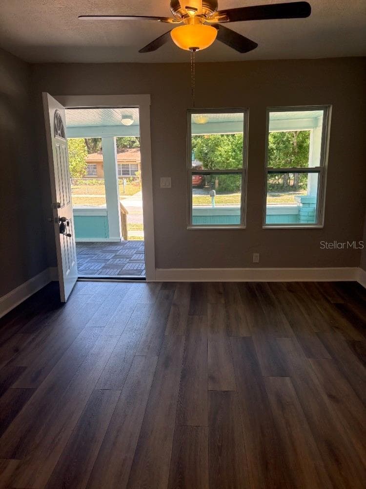 Single Family Residence at 408 N MARTIN LUTHER KING JR AVE, CLEARWATER, photo 15 of 25