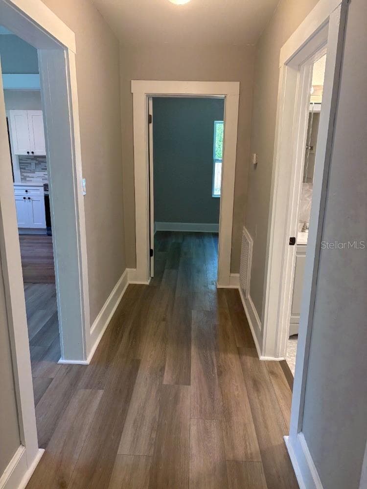 Single Family Residence at 408 N MARTIN LUTHER KING JR AVE, CLEARWATER, photo 21 of 25