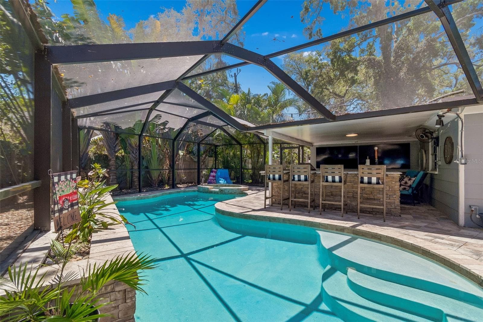 Single Family Residence at 4528 W WOODMERE RD, TAMPA, photo 3 of 100