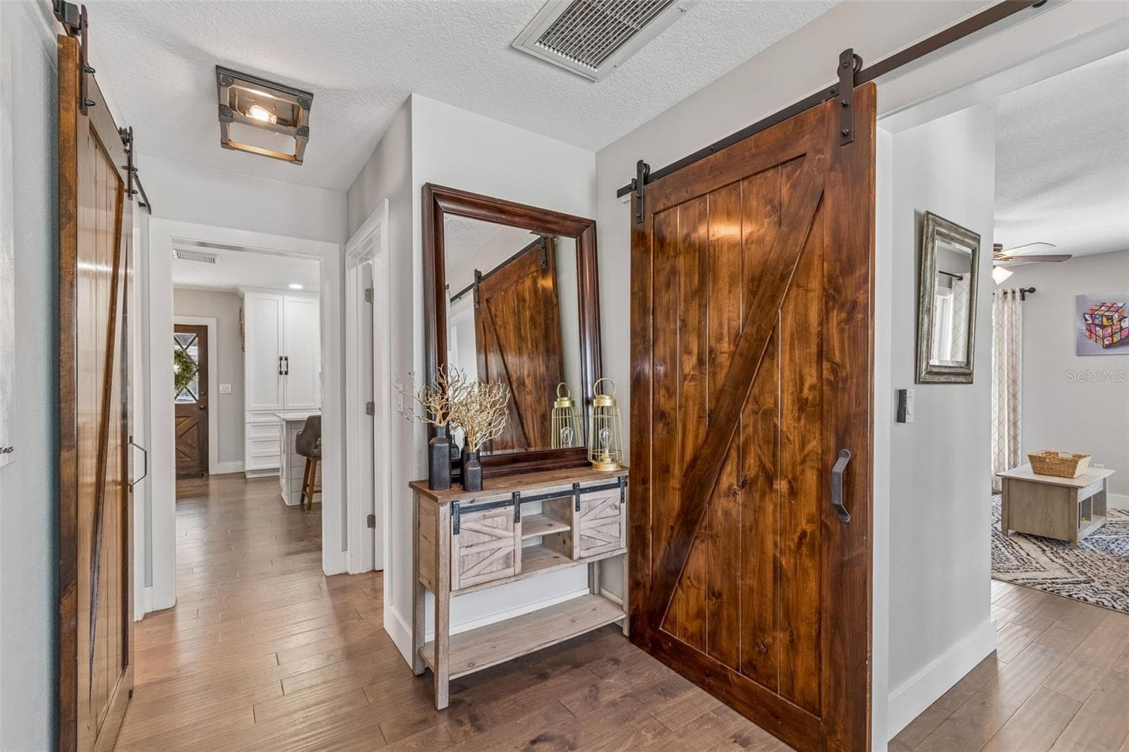 Single Family Residence at 4528 W WOODMERE RD, TAMPA, photo 10 of 100