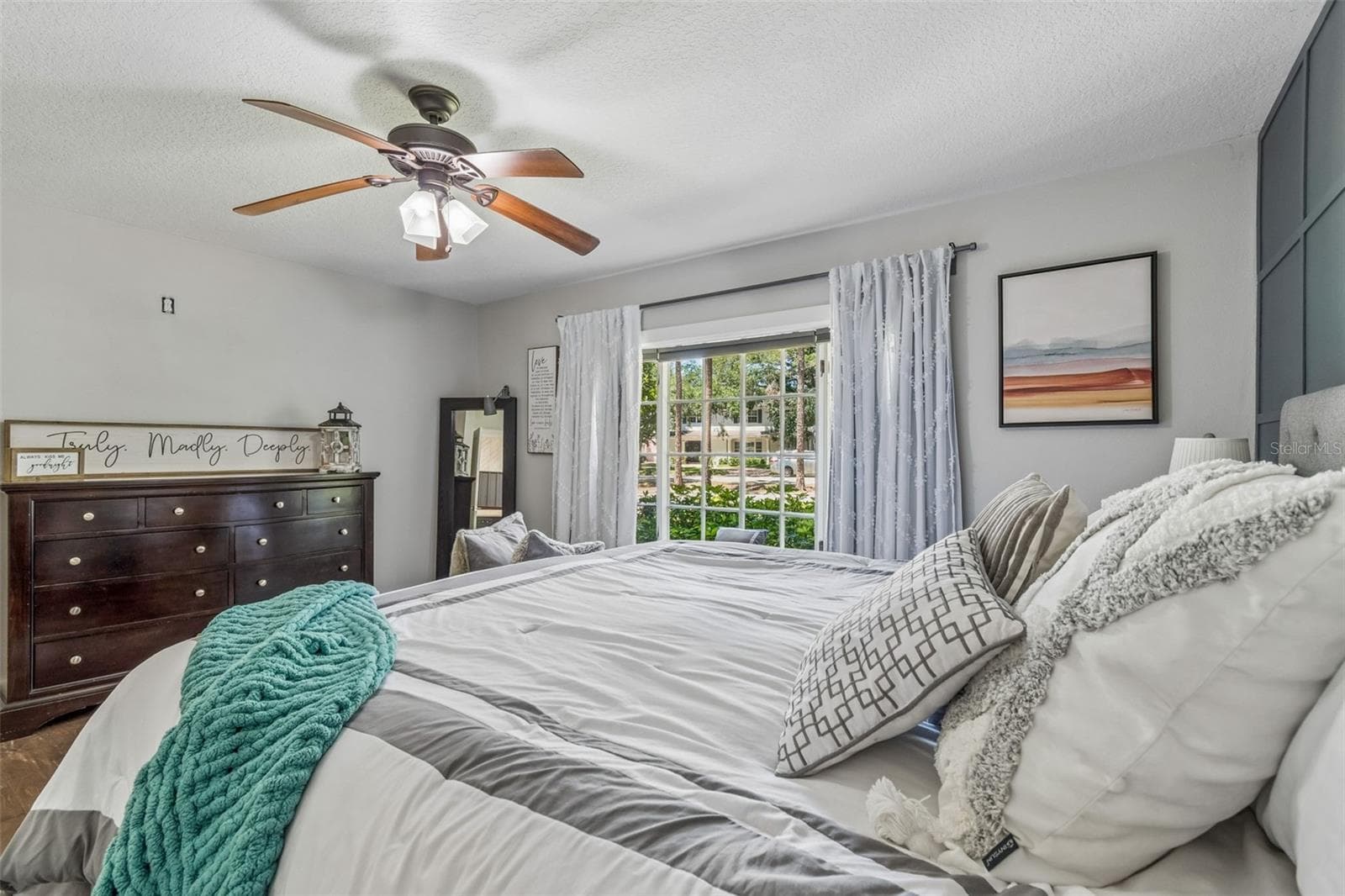 Single Family Residence at 4528 W WOODMERE RD, TAMPA, photo 15 of 100