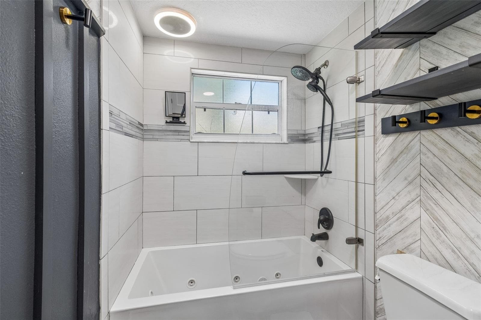 Single Family Residence at 4528 W WOODMERE RD, TAMPA, photo 16 of 100
