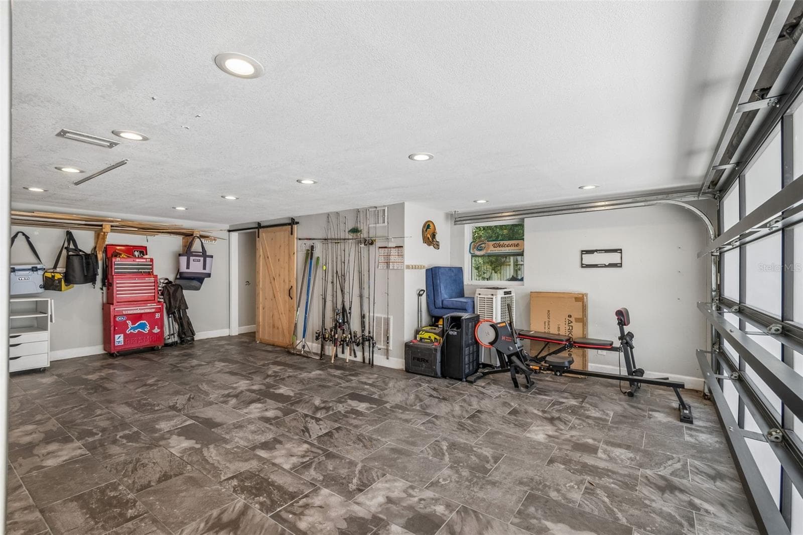 Air conditioned garage - 4528 W WOODMERE RD, TAMPA