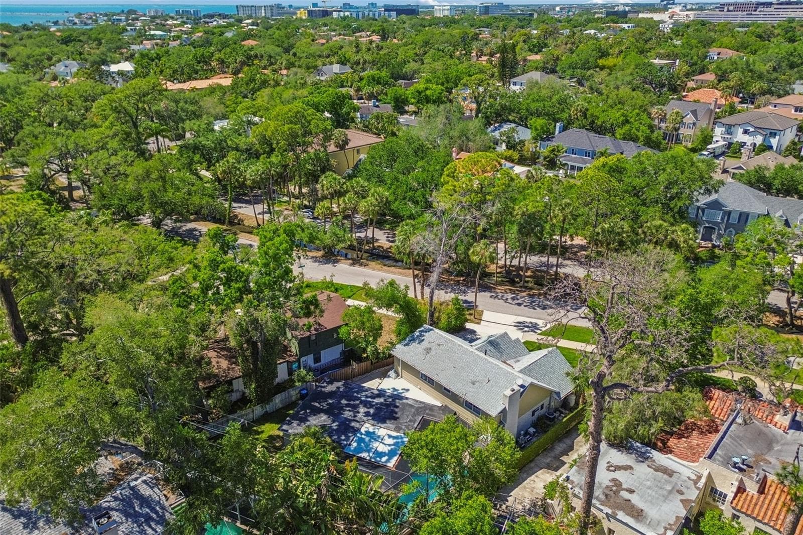 Single Family Residence at 4528 W WOODMERE RD, TAMPA, photo 96 of 100