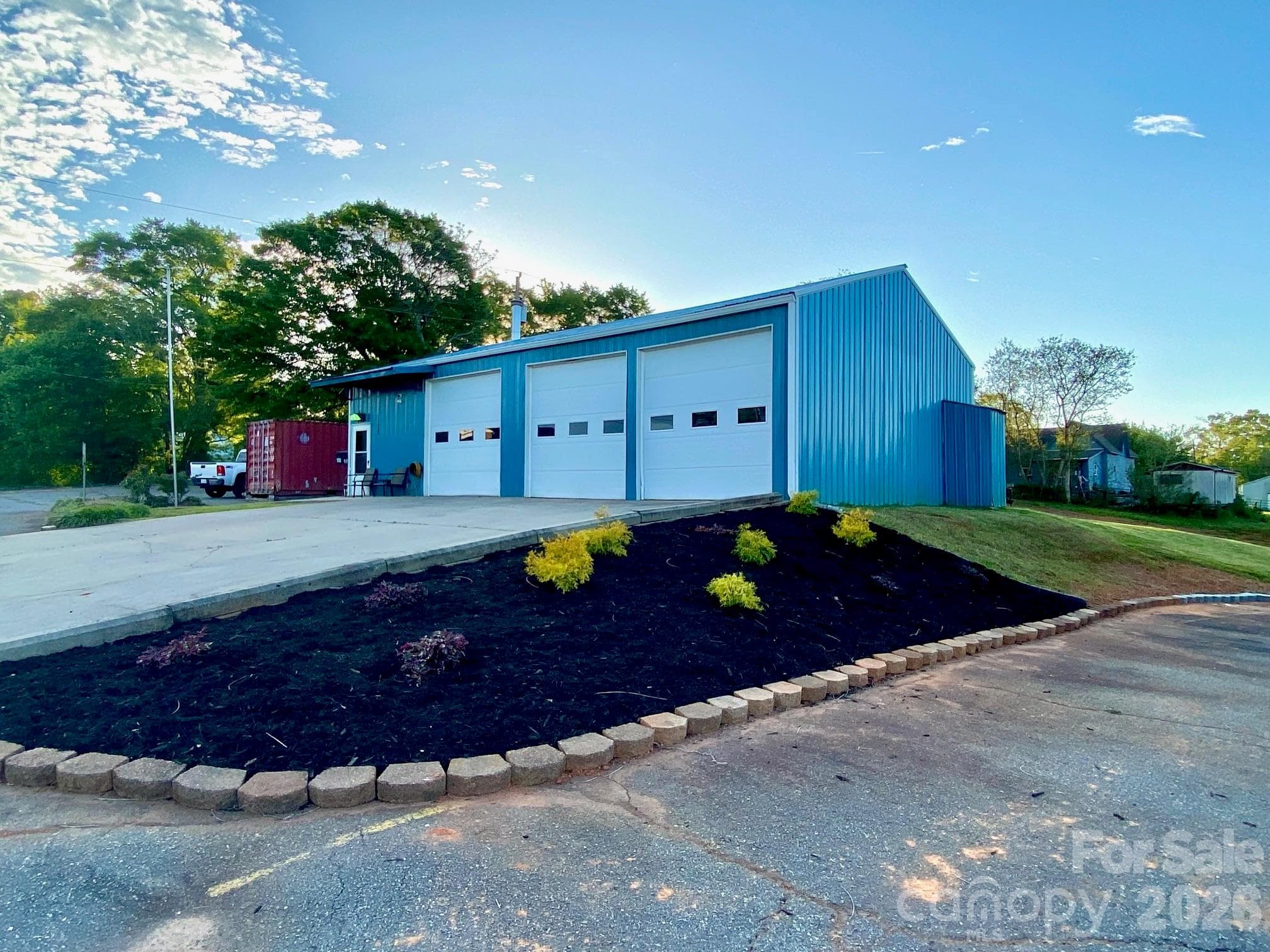 112 Hollifield Road