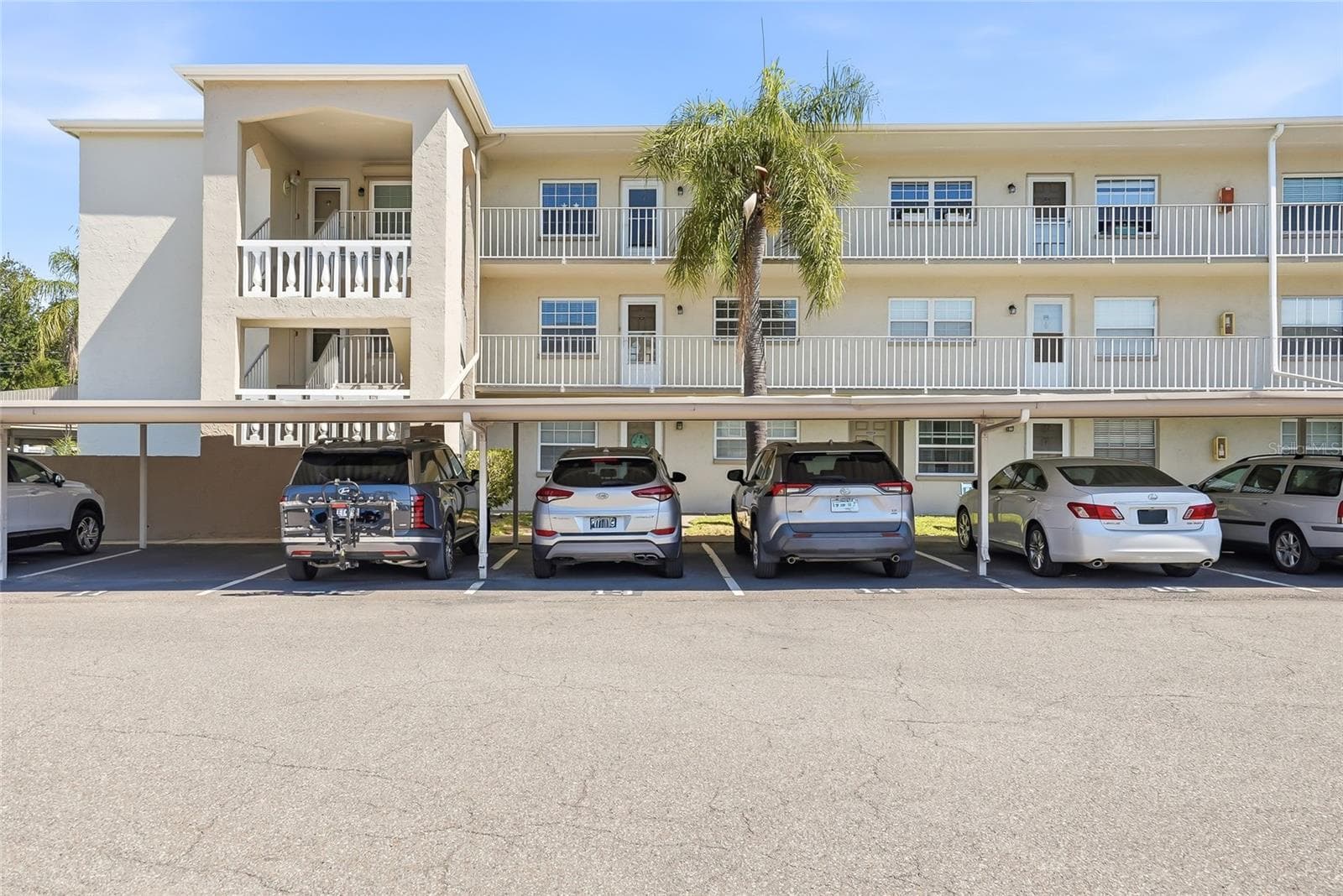 952 VIRGINIA ST #202
