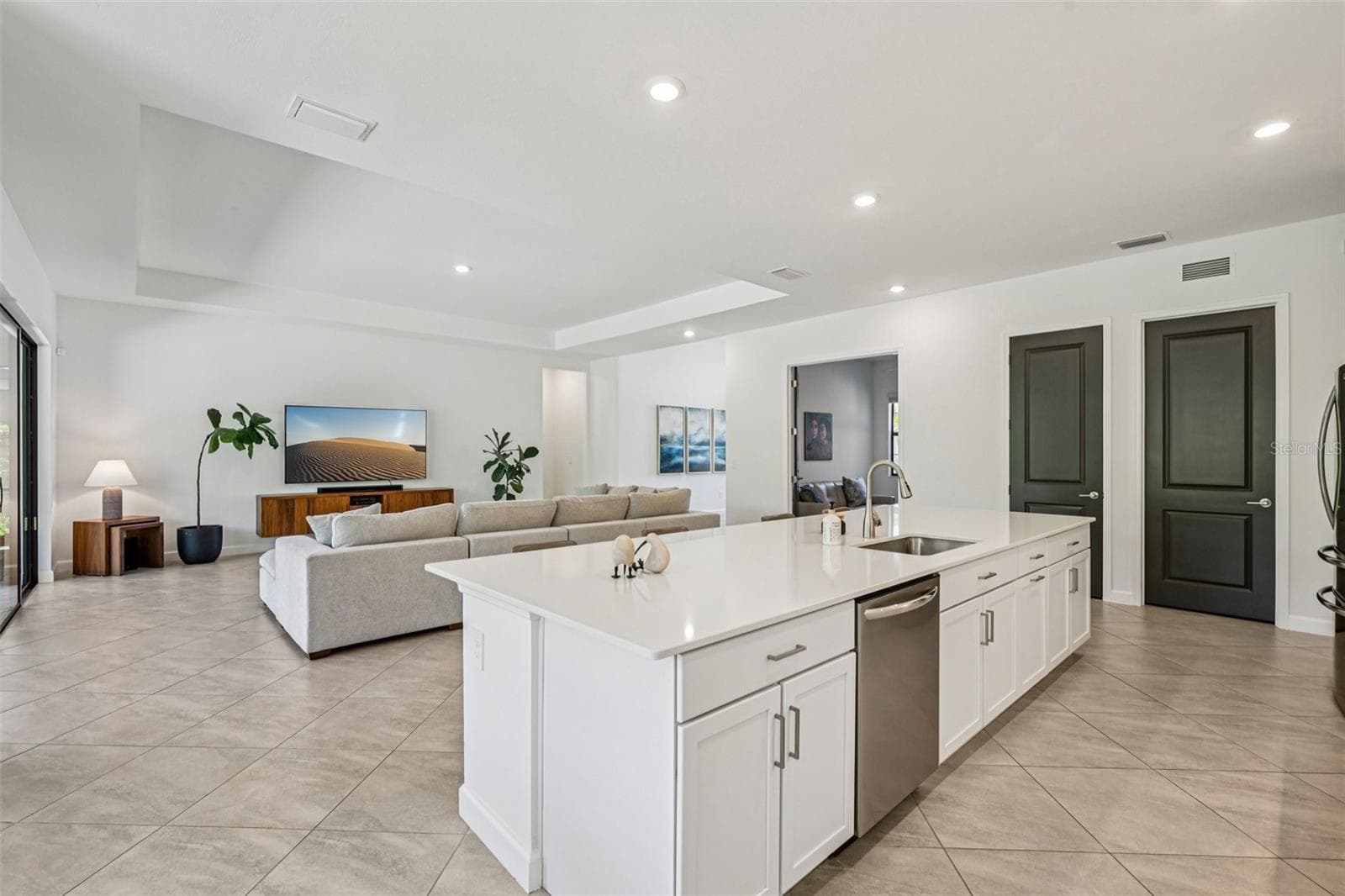 Single Family Residence at 16309 TRADEWIND TER, LAKEWOOD RANCH, photo 17 of 95